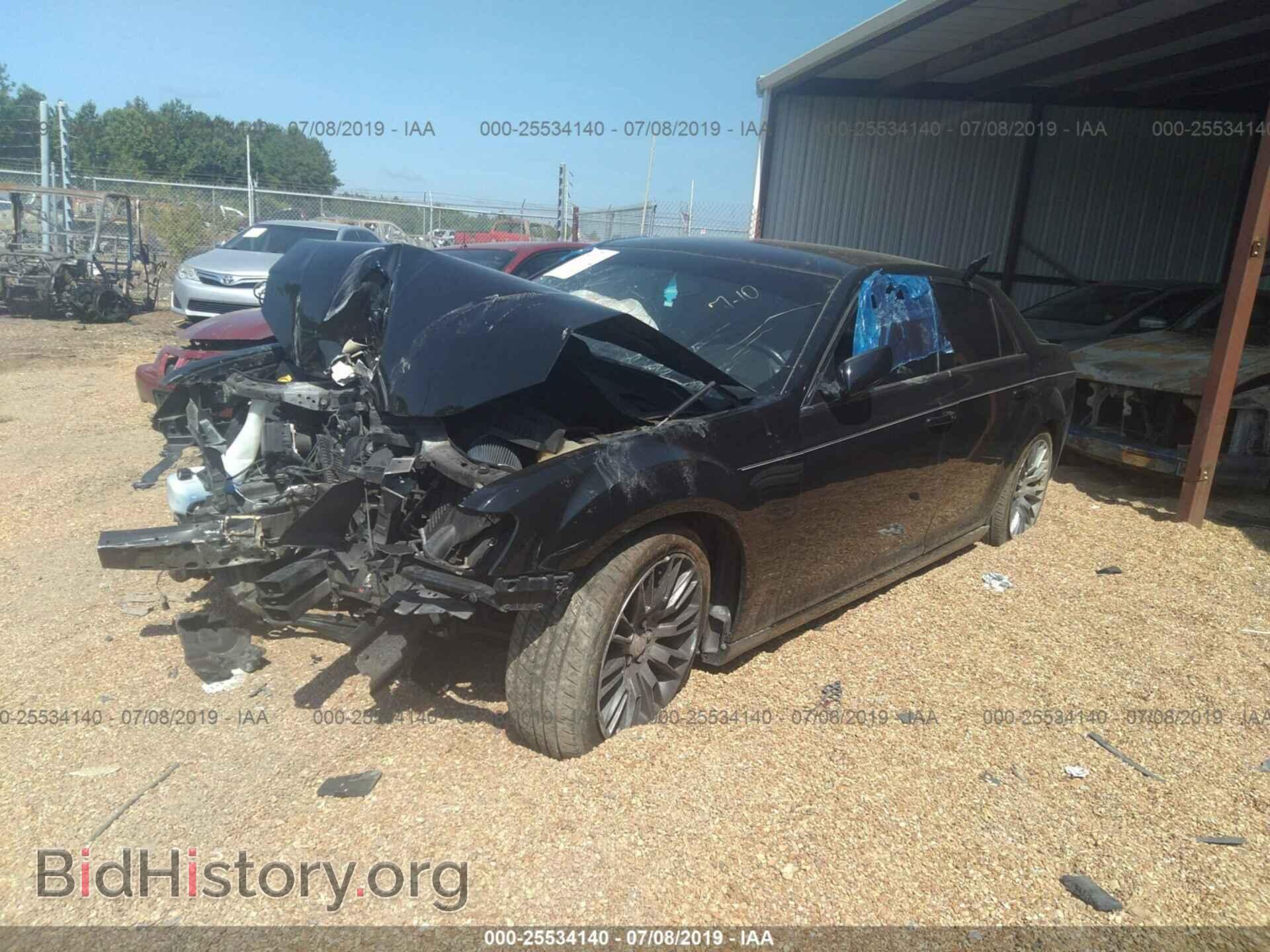 2013 CHRYSLER 300 - VIN: 2C3CCABG6DH515143 - Фото 2