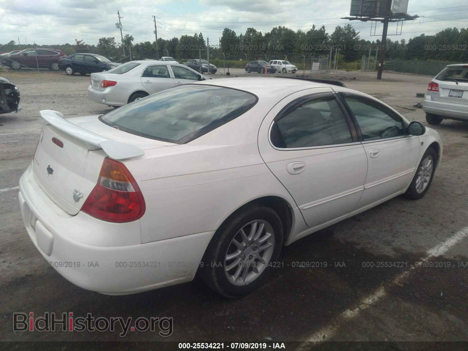 2002 CHRYSLER 300M - VIN: 2C3HE66G62H160687 - Фото 4