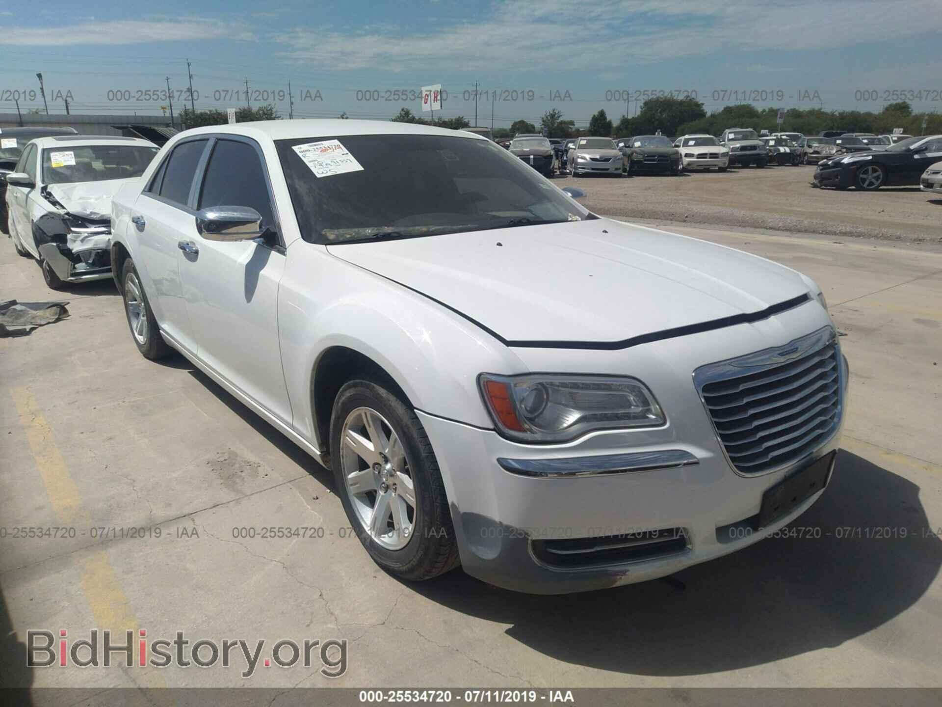 Фотография 2C3CCAAG2CH116584 - CHRYSLER 300 2012