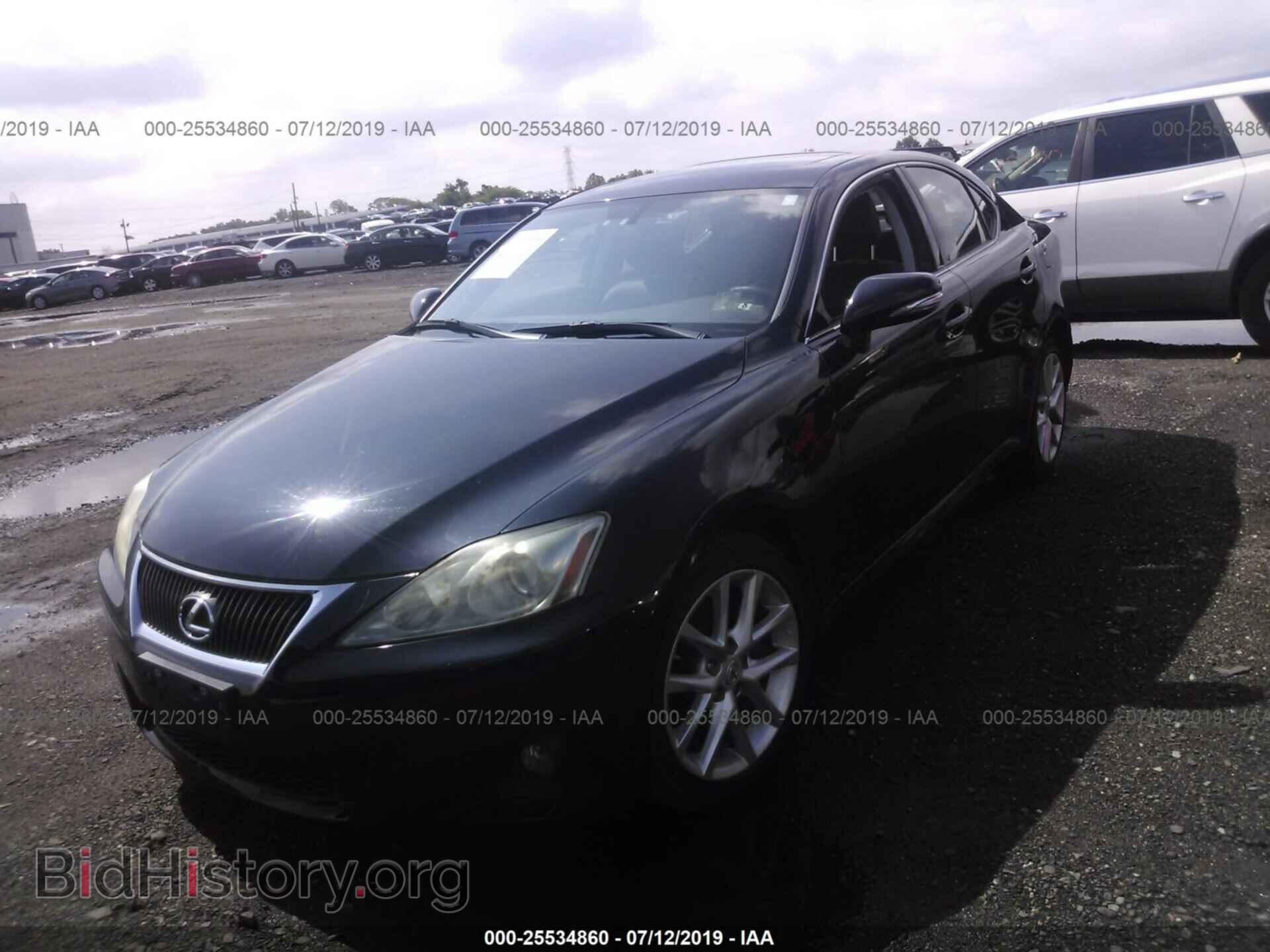 2011 LEXUS IS - VIN: JTHCF5C22B5050831 - Фото 2