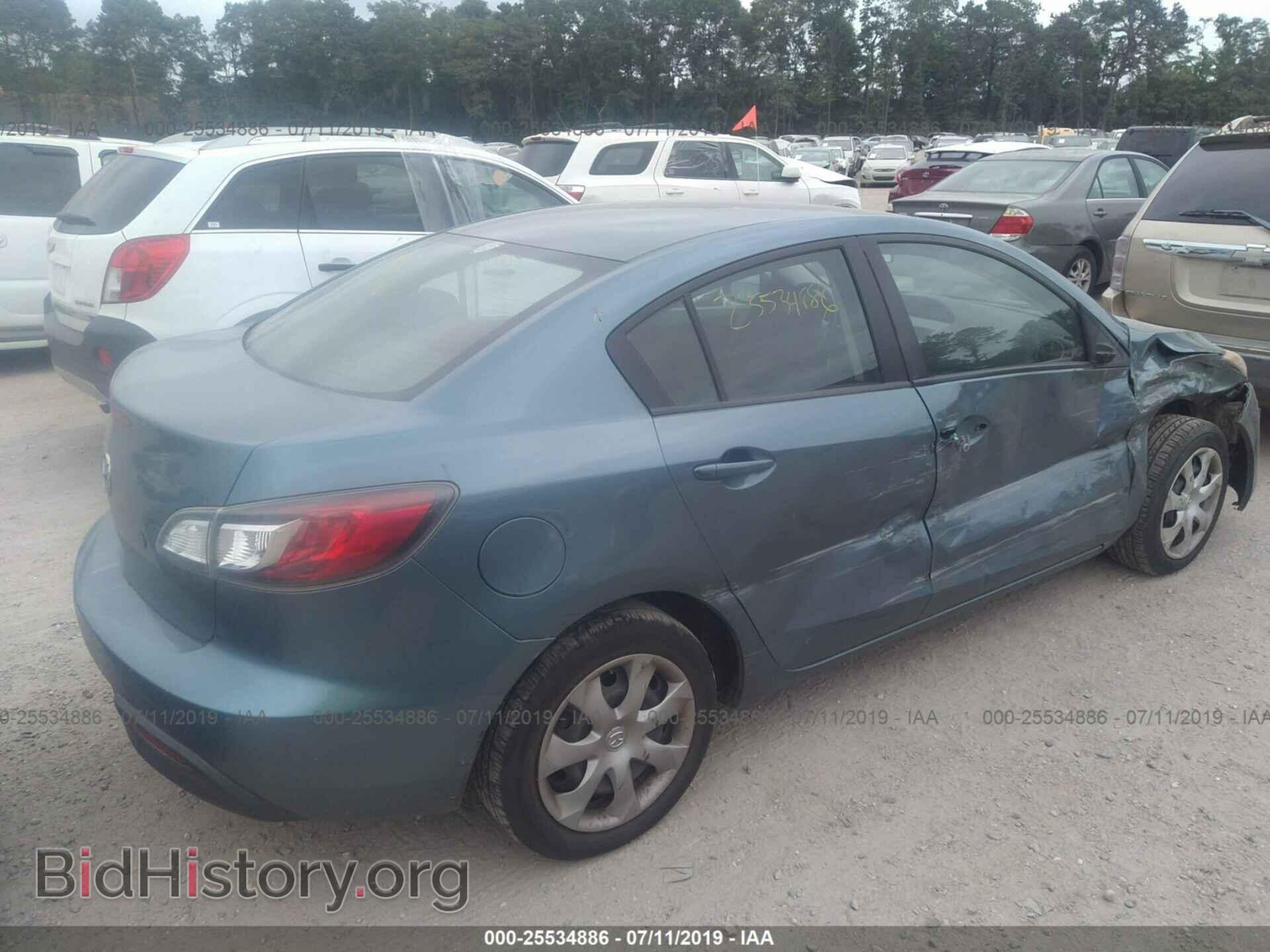 2011 MAZDA 3 - VIN: JM1BL1UG8B1432099 - Фото 4