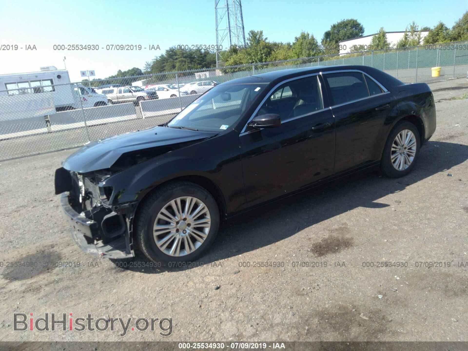 2013 CHRYSLER 300 - VIN: 2C3CCARG3DH553452 - Photo 2