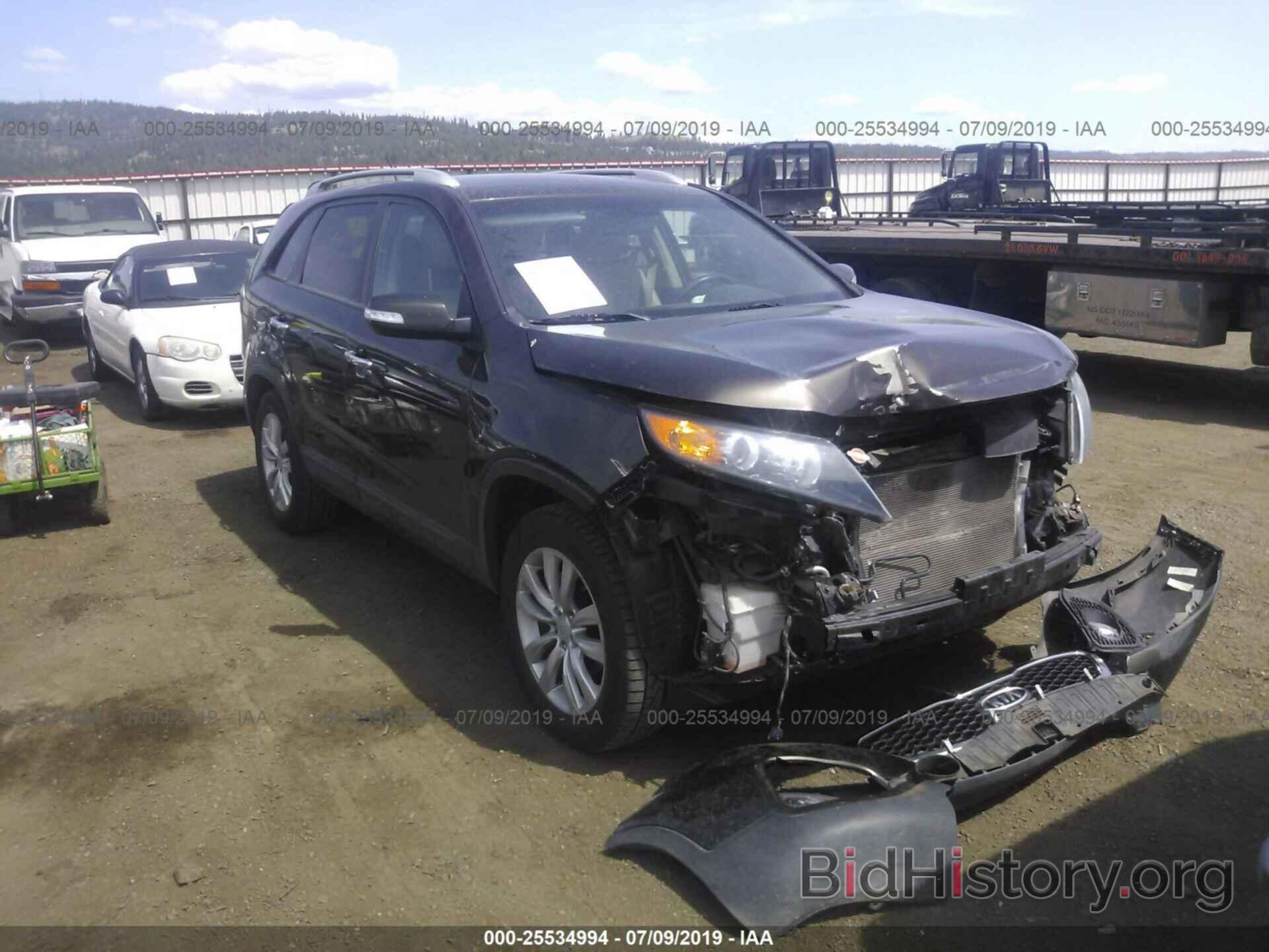 Photo 5XYKU4A2XBG164583 - KIA SORENTO 2011