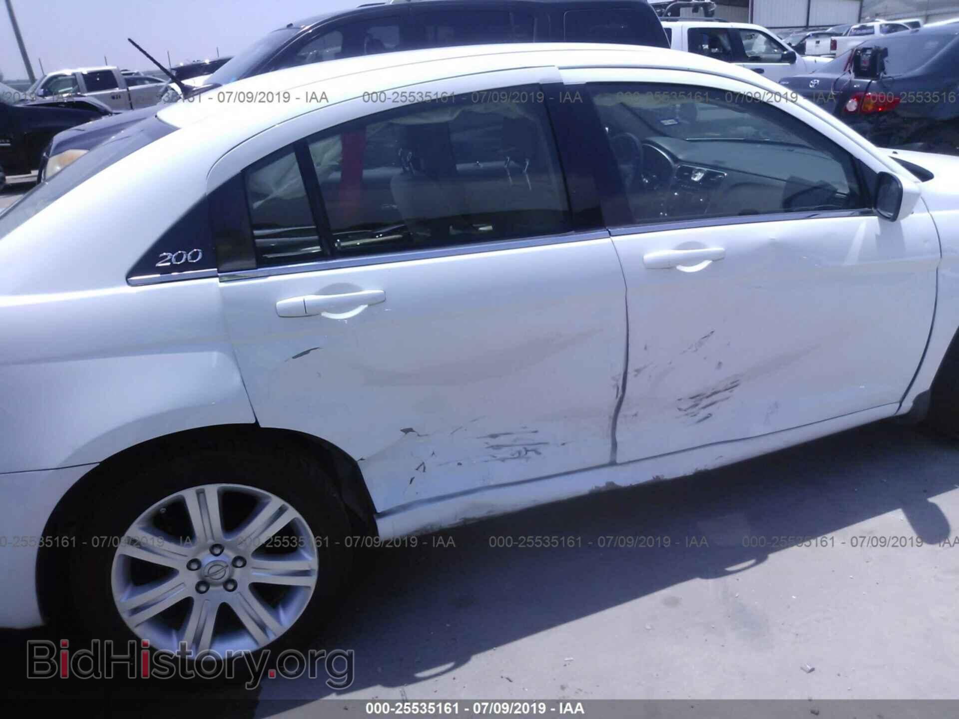 2013 CHRYSLER 200 - VIN: 1C3CCBAB0DN761625 - Фото 6