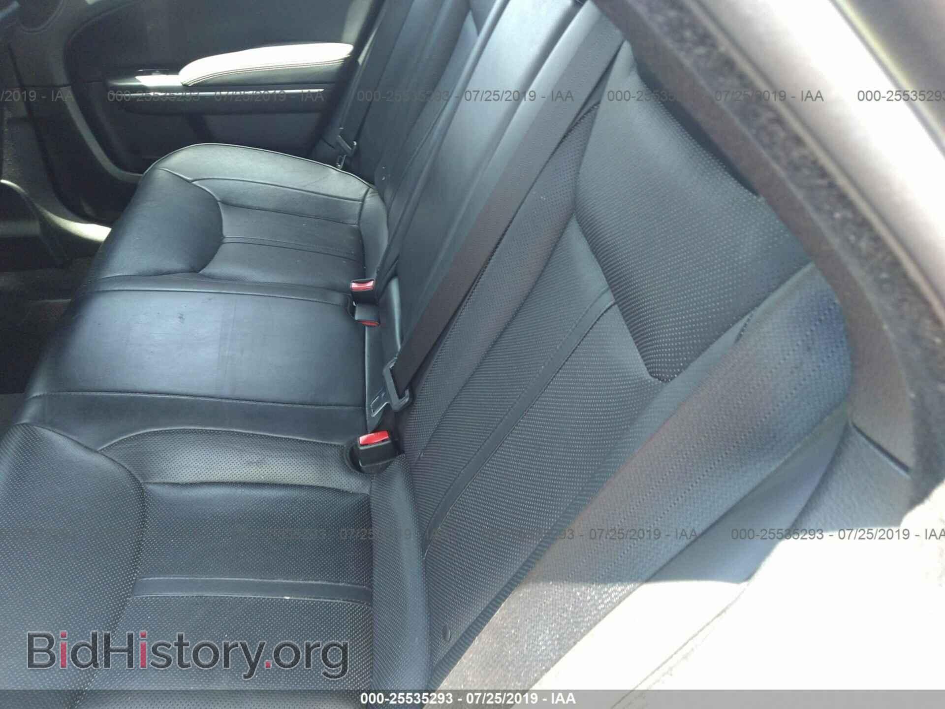 2012 CHRYSLER 300C - VIN: 2C3CCAPT7CH238037 - Фото 8