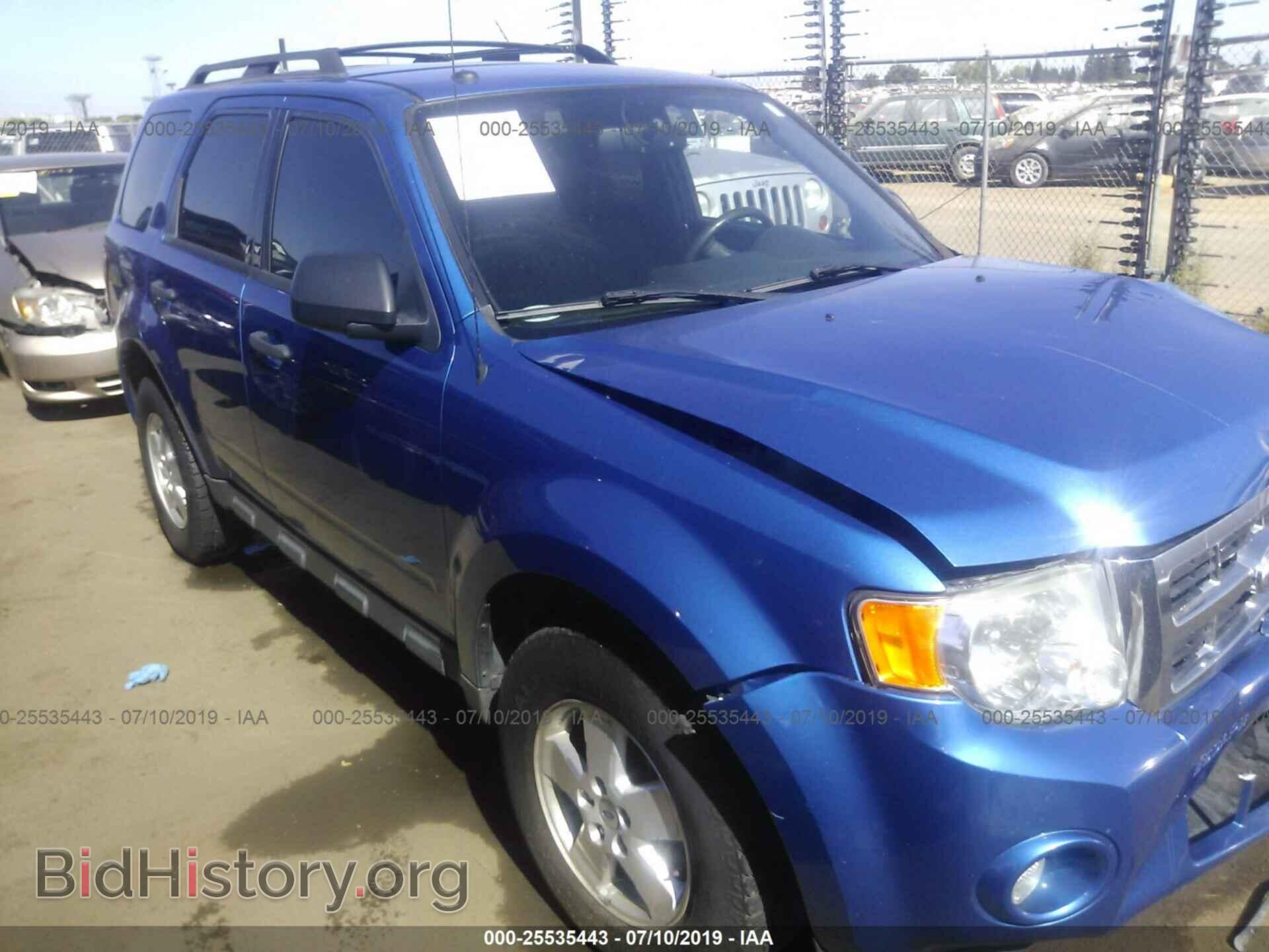 Photo 1FMCU9D72BKB99326 - FORD ESCAPE 2011