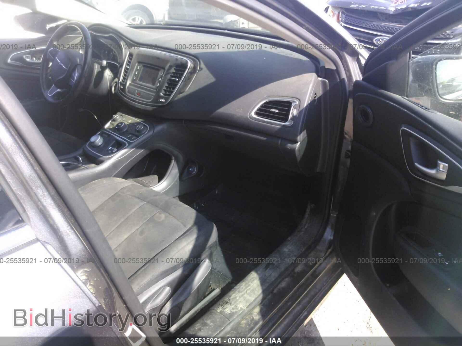 2016 CHRYSLER 200 - VIN: 1C3CCCAB9GN126641 - Photo 5