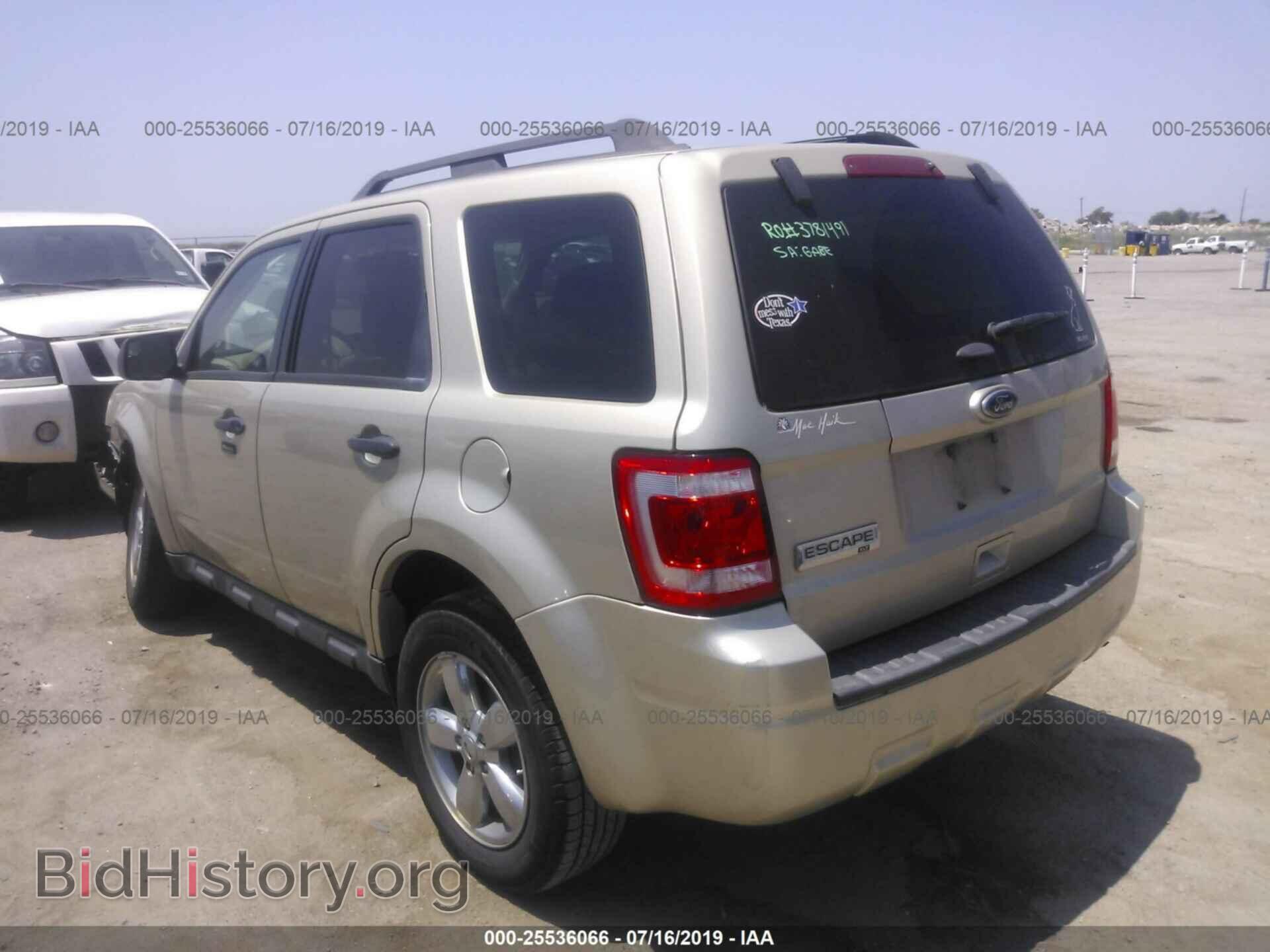 2011 FORD ESCAPE - VIN: 1FMCU0D76BKB83867 - Photo 3