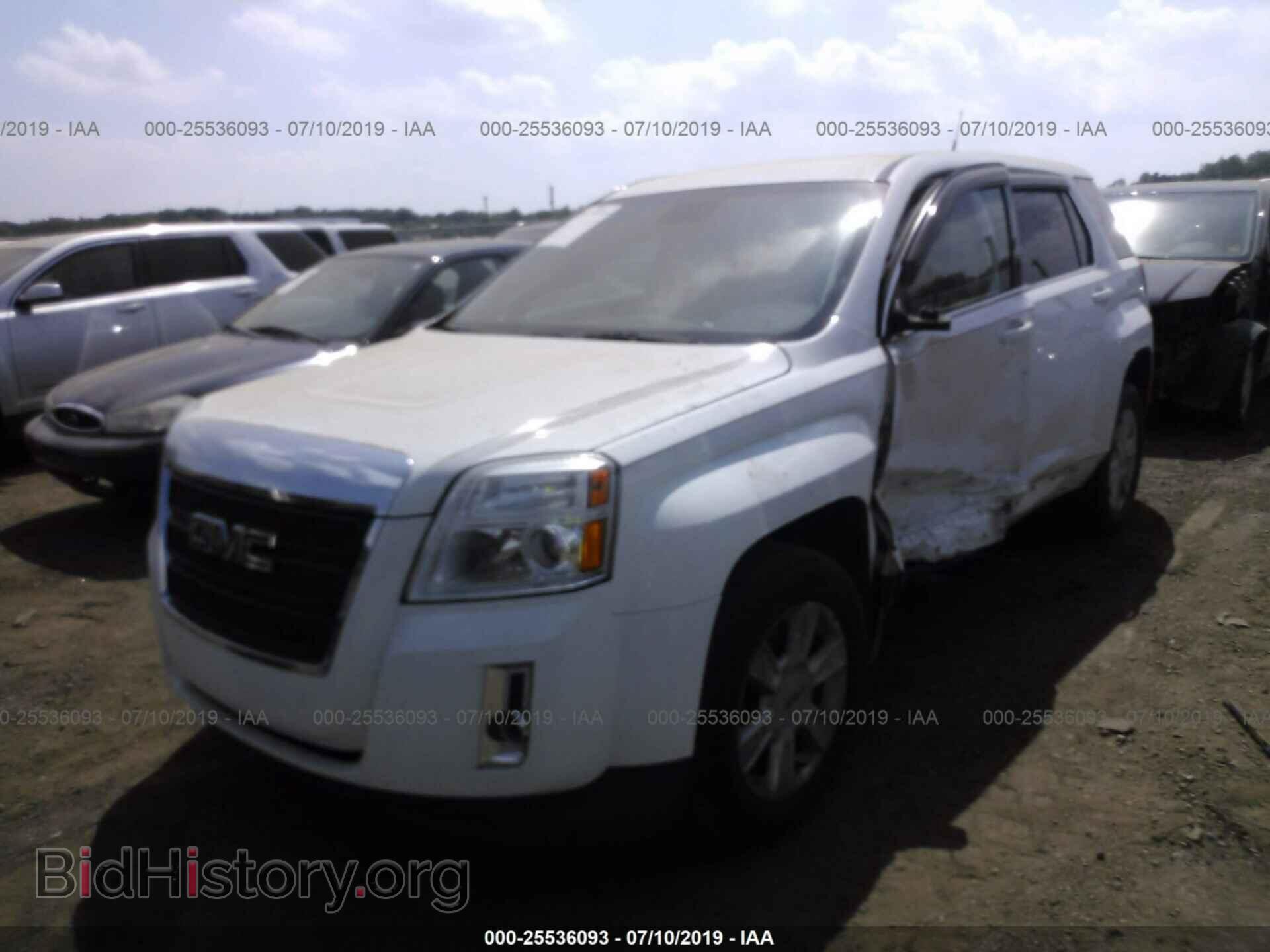 2012 GMC TERRAIN - VIN: 2GKFLREK1C6297733 - Photo 2