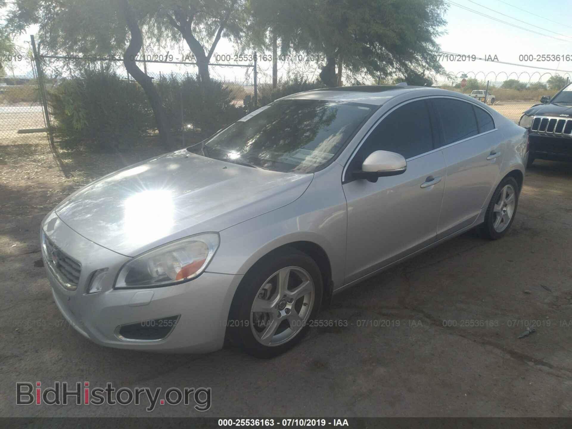 2012 VOLVO S60 - VIN: YV1622FS7C2120776 - Фото 2