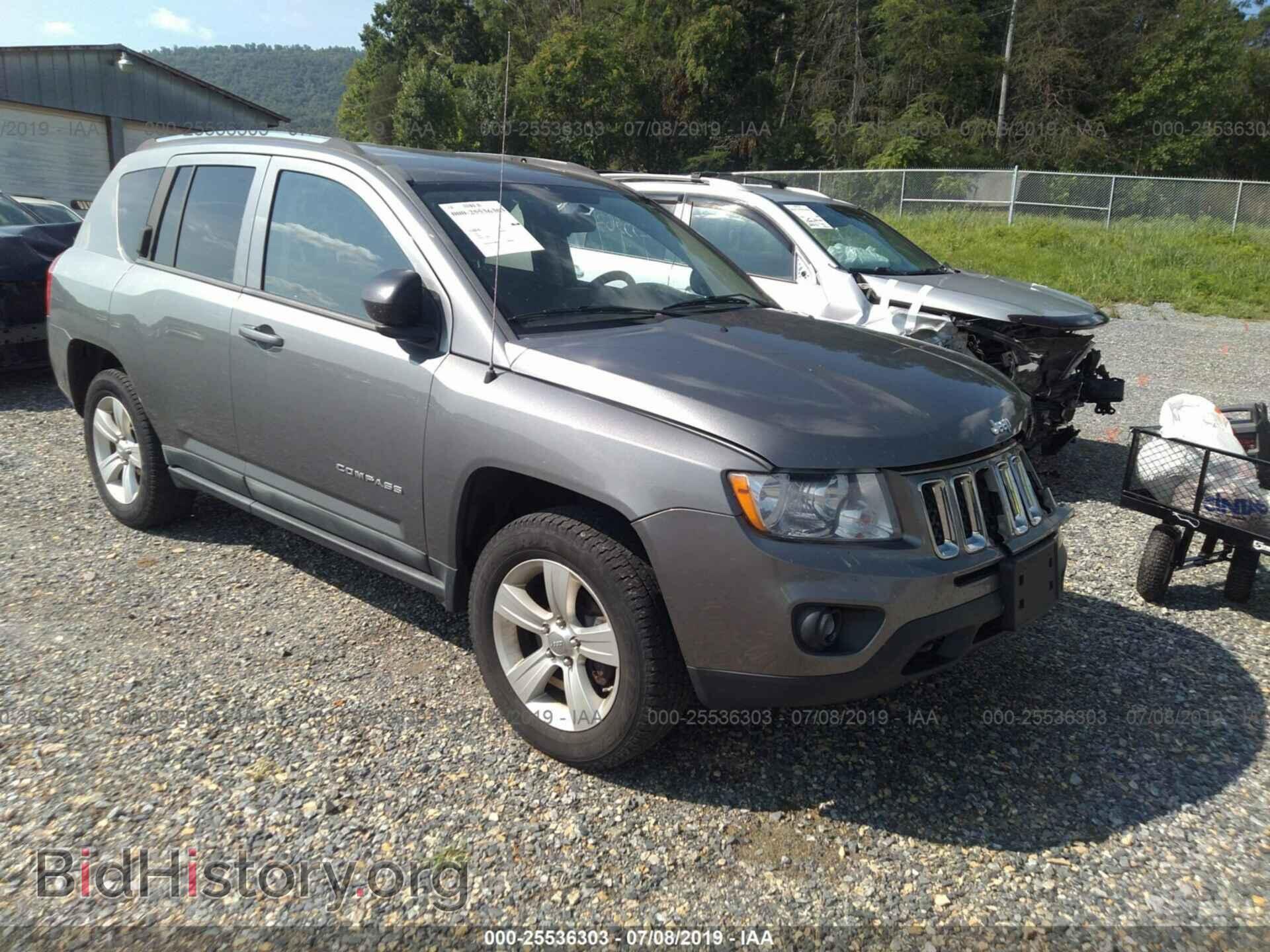 Фотография 1J4NF1FB6BD282587 - JEEP COMPASS 2011