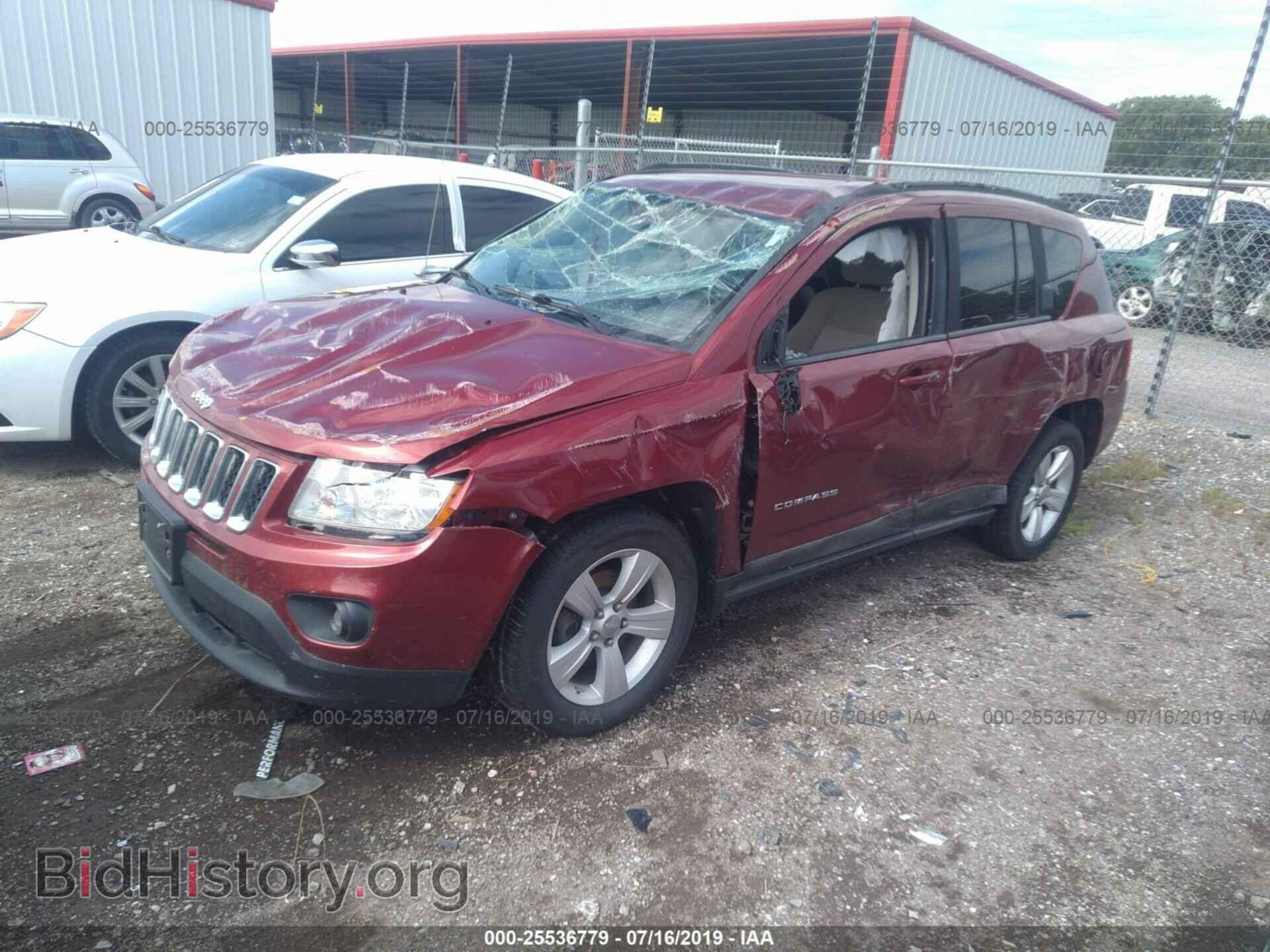 2011 JEEP COMPASS - VIN: 1J4NT1FB4BD138304 - Photo 2