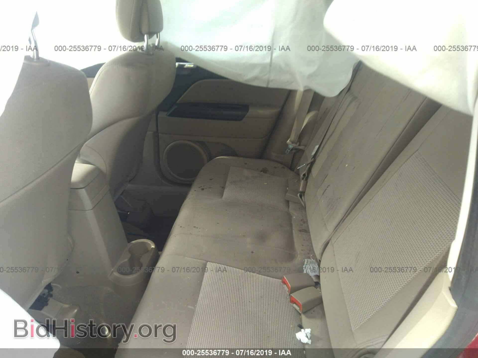 2011 JEEP COMPASS - VIN: 1J4NT1FB4BD138304 - Photo 8