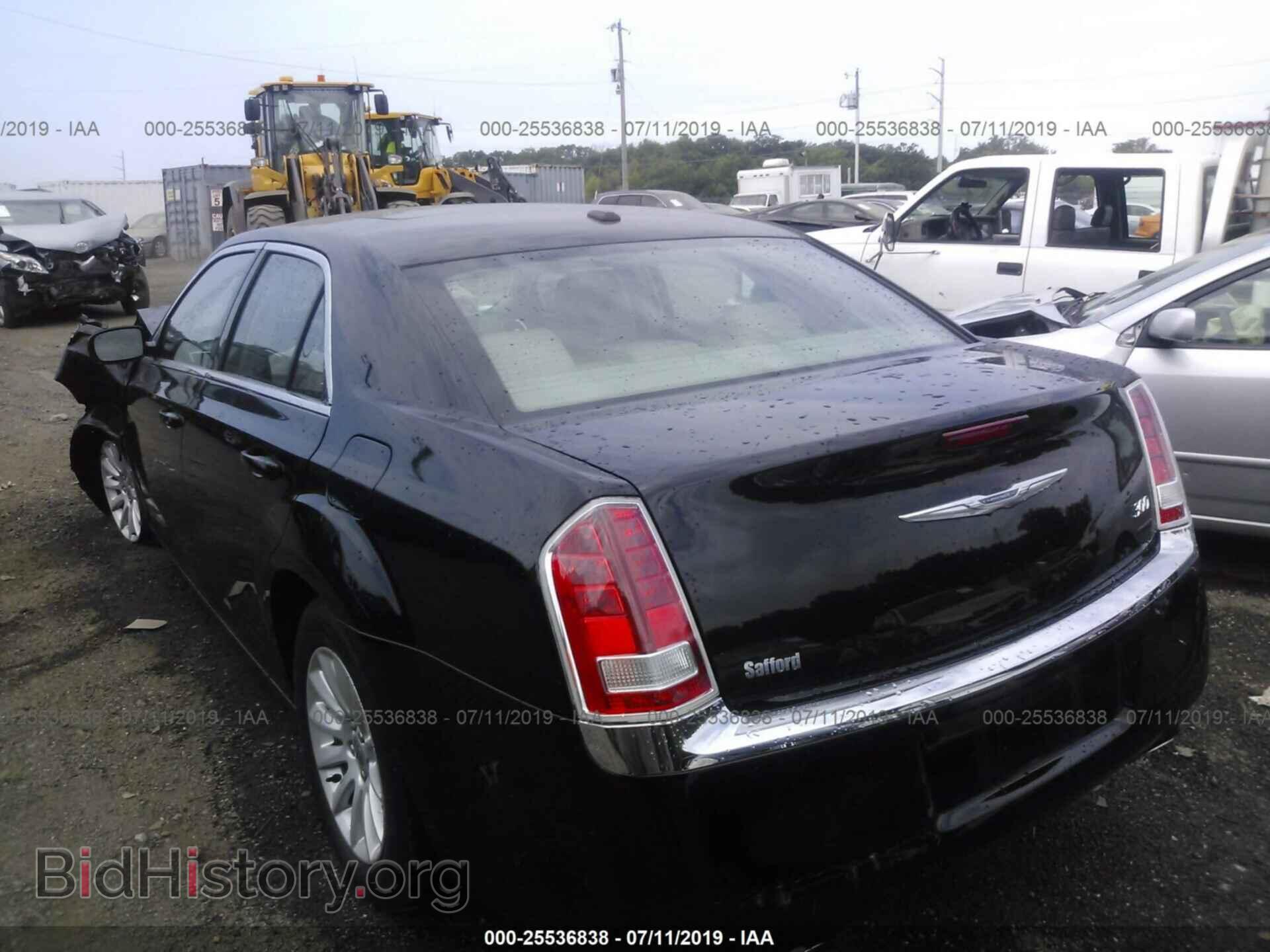 2014 CHRYSLER 300 - VIN: 2C3CCAAG7EH376630 - Фото 3
