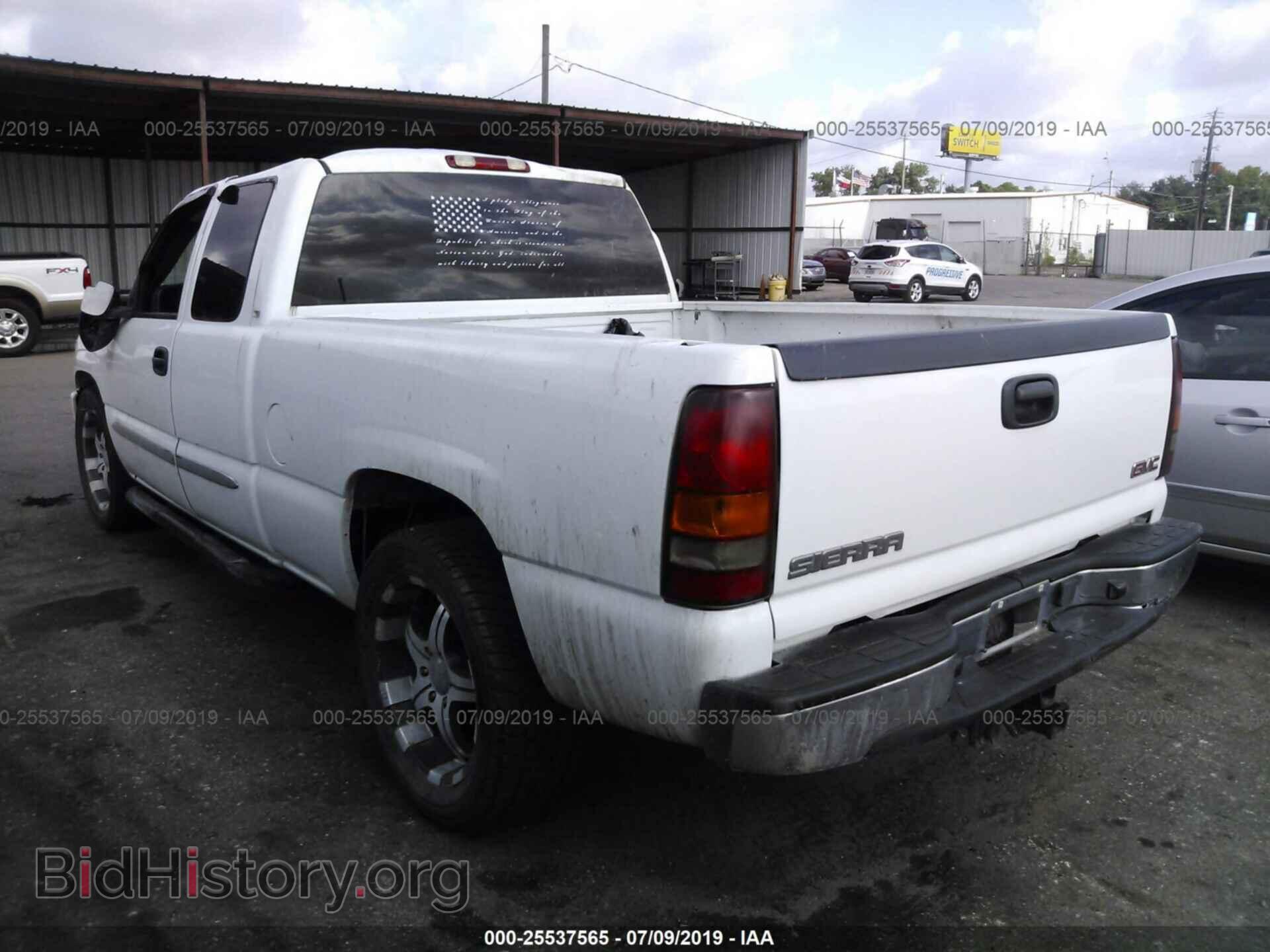 2005 GMC NEW SIERRA - VIN: 1GTEC19V95Z213078 - Фото 3