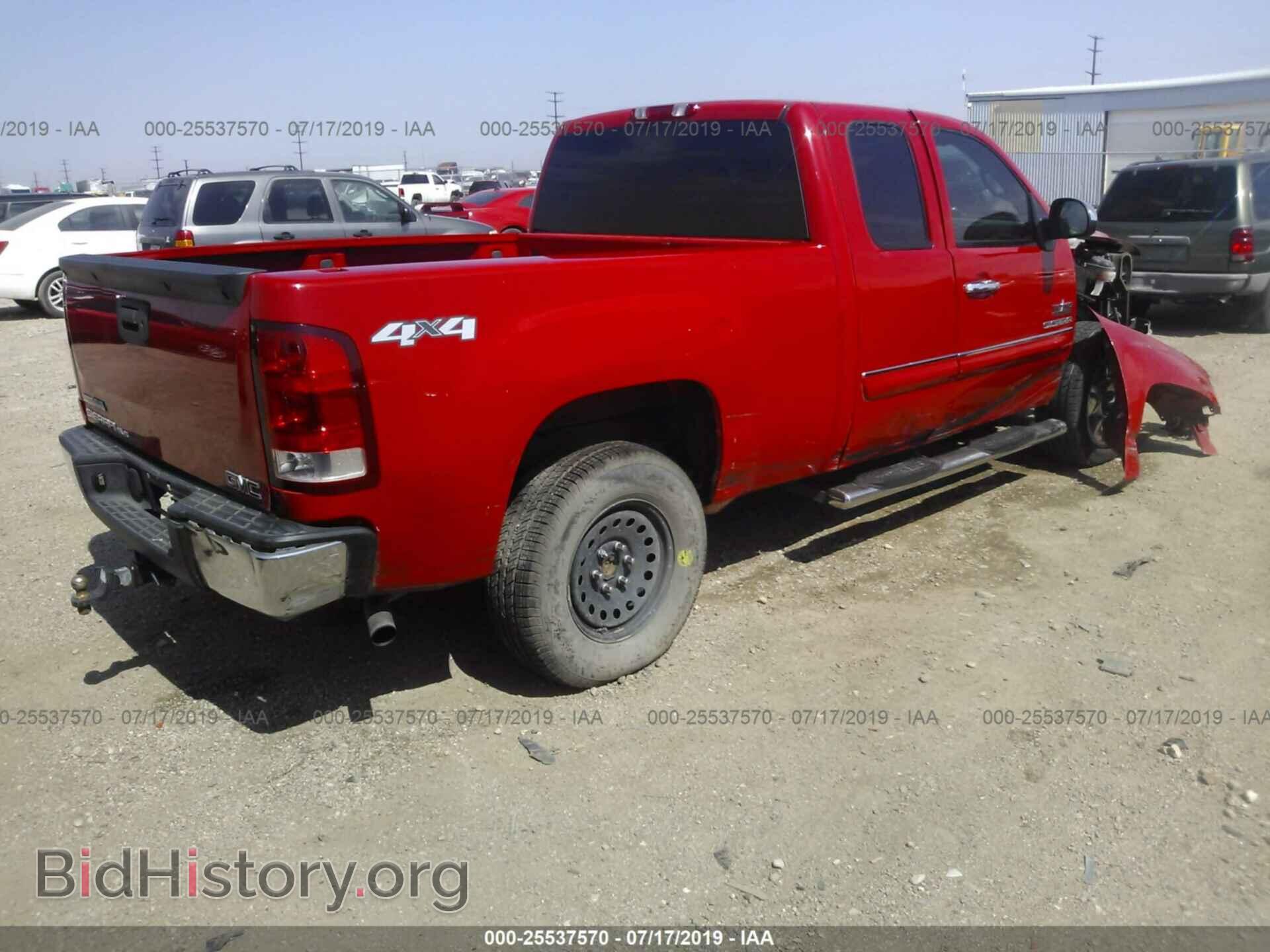 2011 GMC SIERRA - VIN: 1GTR2VE30BZ336974 - Photo 4