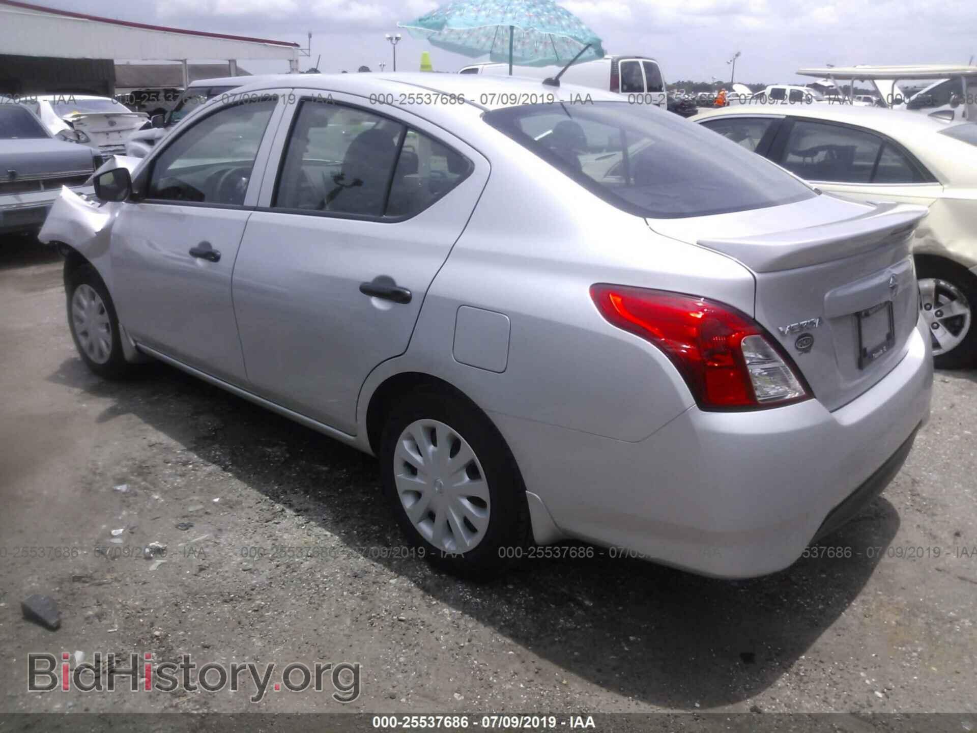 2019 NISSAN VERSA - VIN: 3N1CN7AP3KL811075 - Фото 3