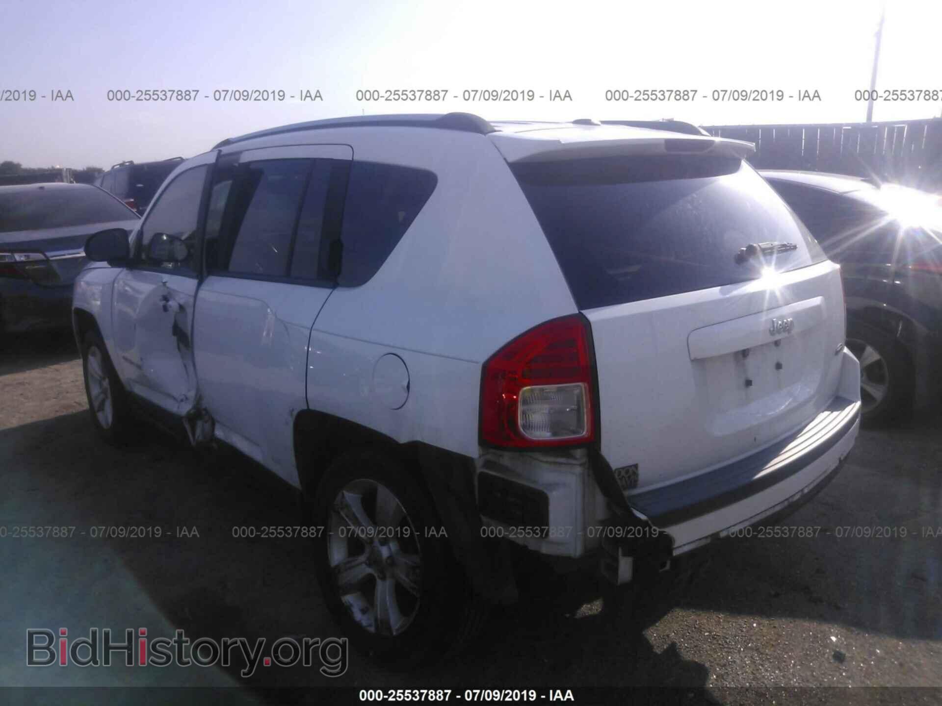 2011 JEEP COMPASS - VIN: 1J4NT1FA3BD241463 - Фото 3