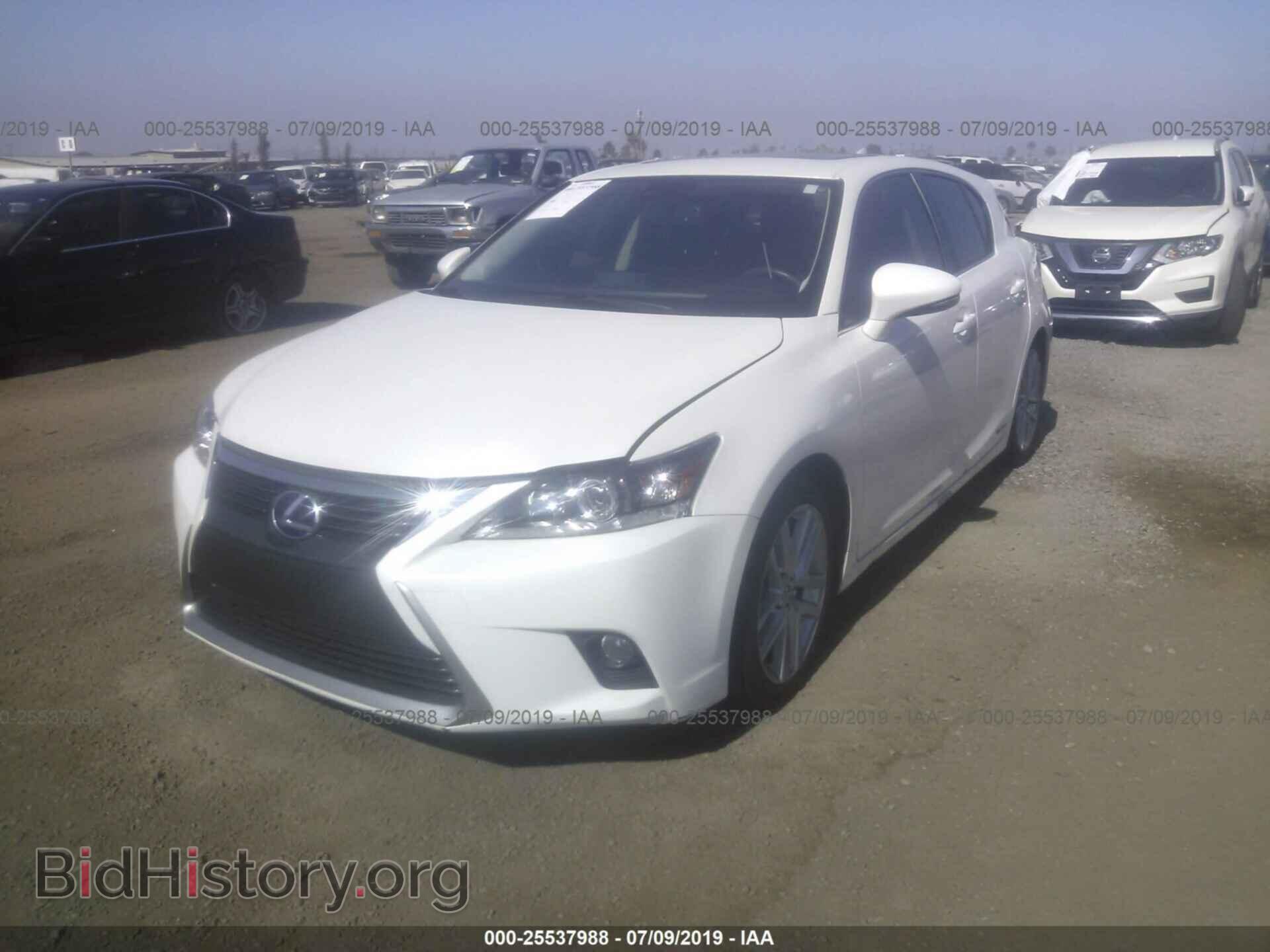 2014 LEXUS CT - VIN: JTHKD5BH4E2200015 - Photo 2