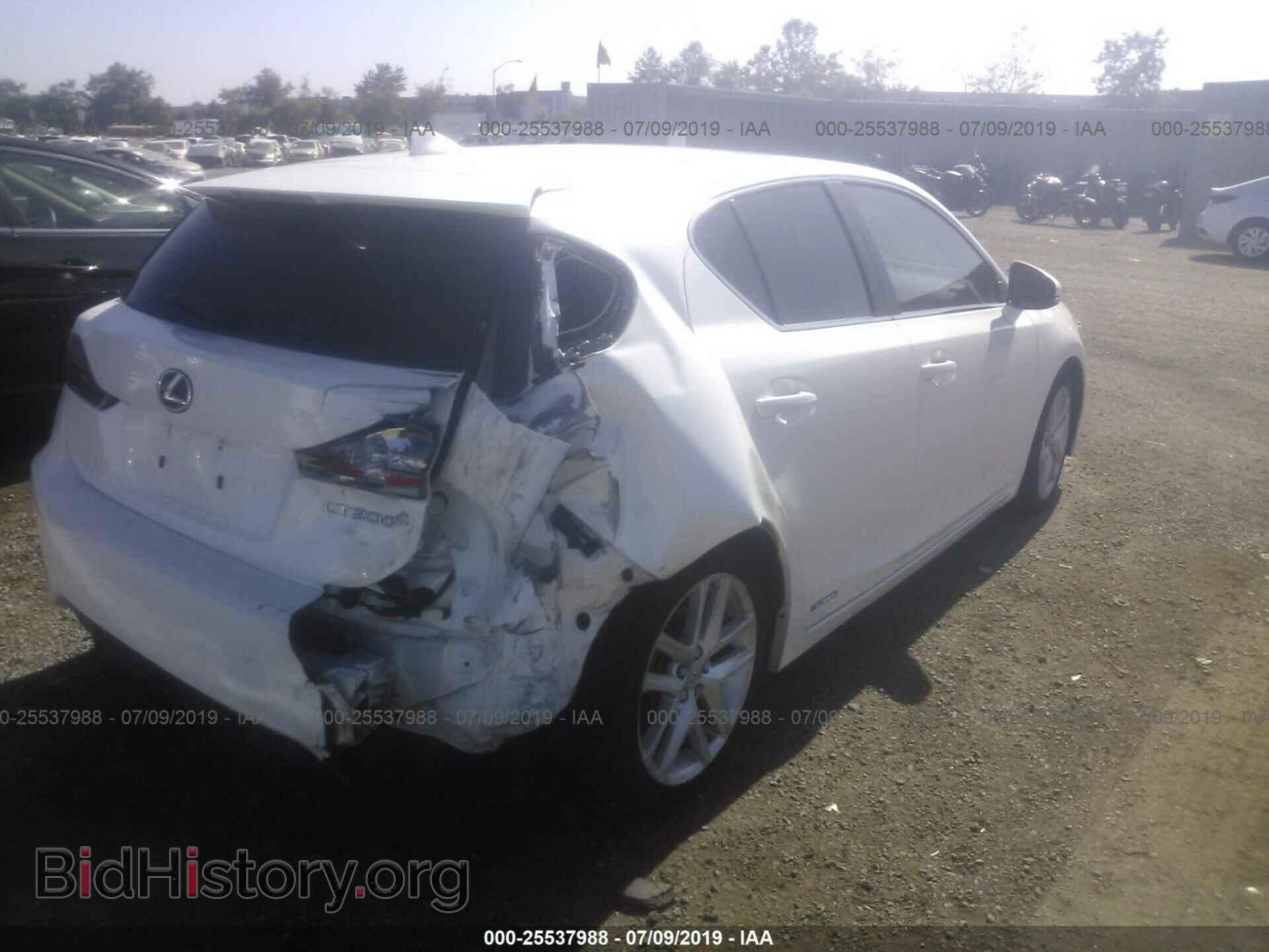 2014 LEXUS CT - VIN: JTHKD5BH4E2200015 - Photo 4