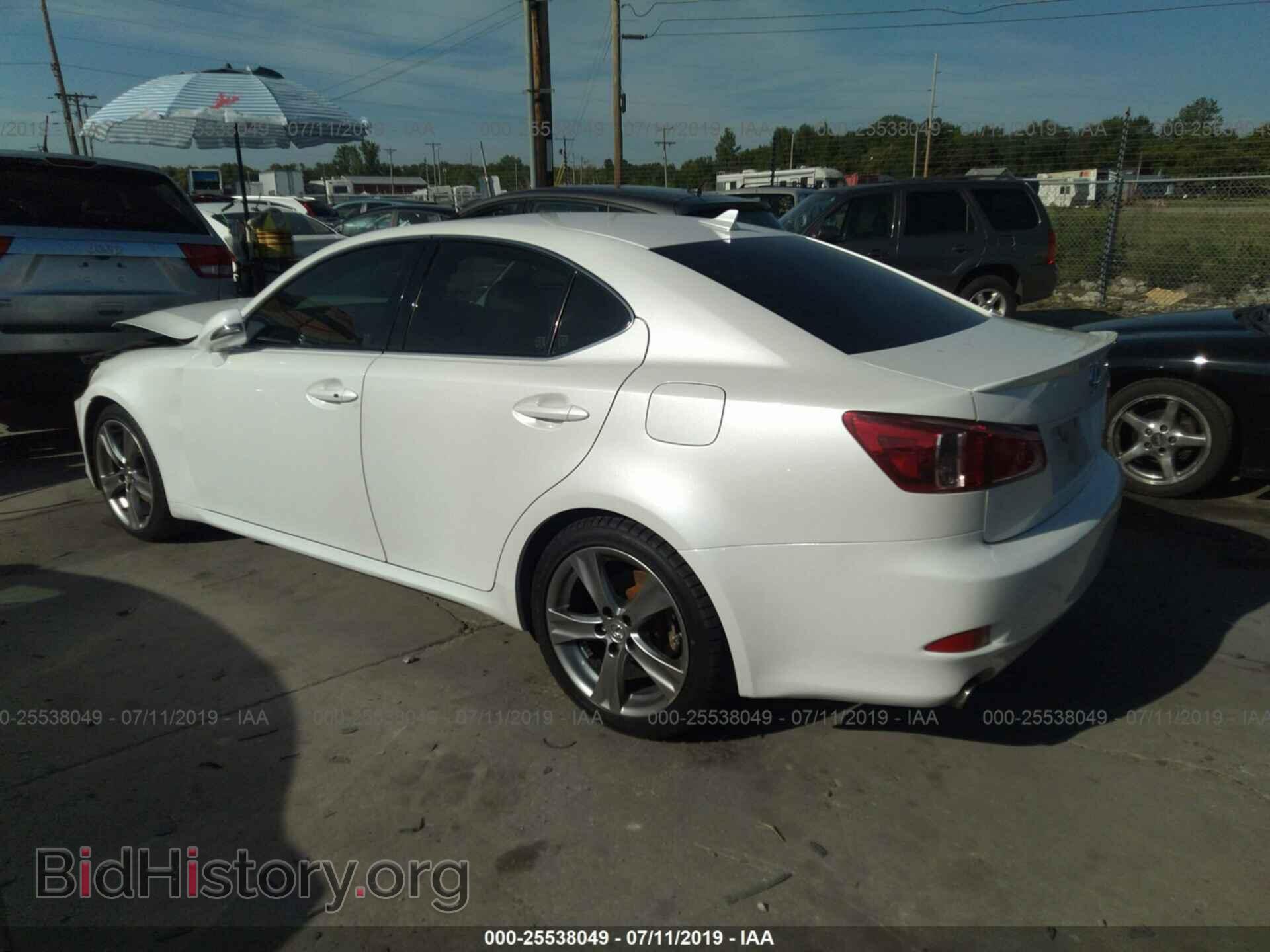 2011 LEXUS IS - VIN: JTHBF5C20B5153256 - Фото 3