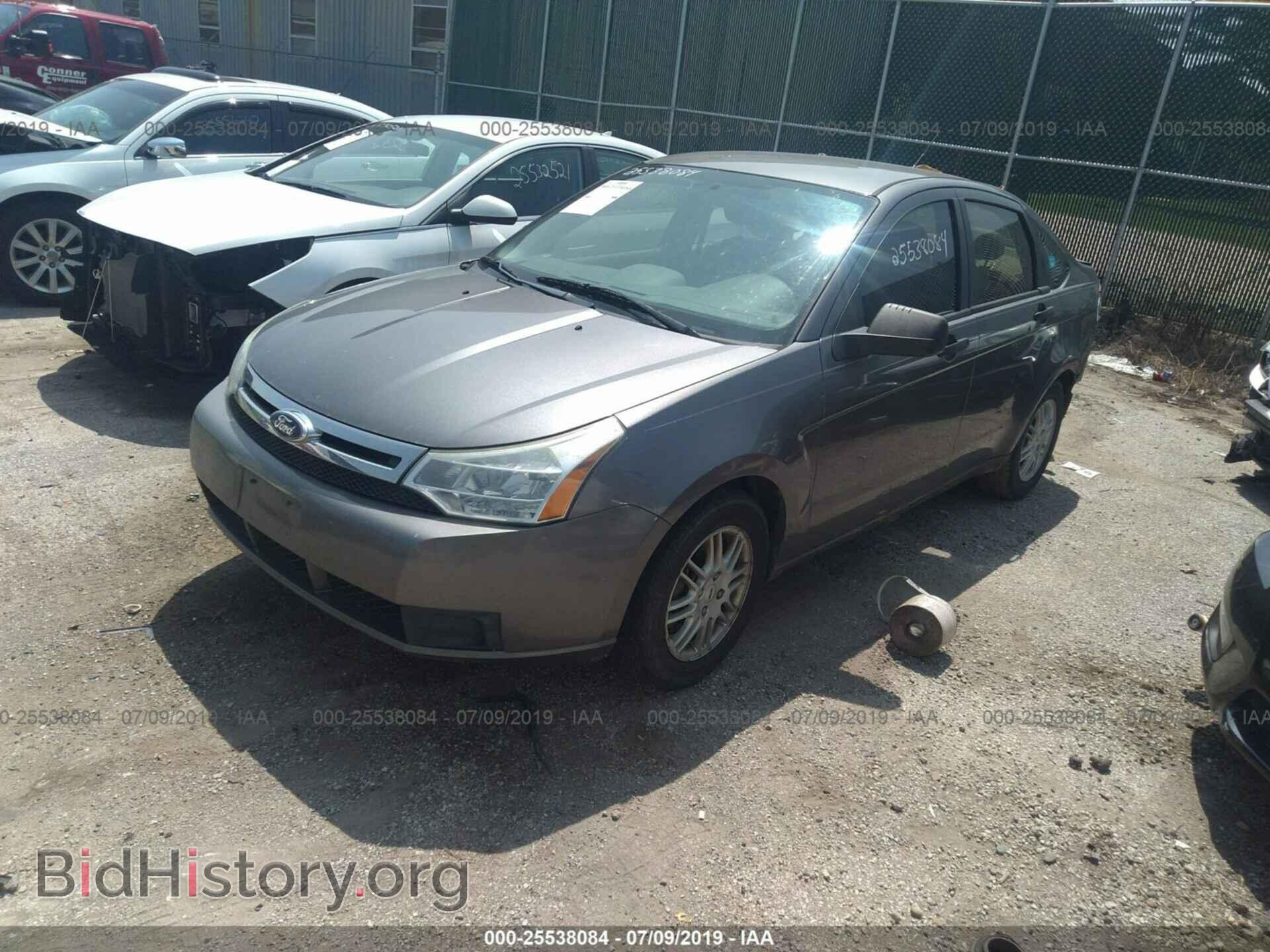 2011 FORD FOCUS - VIN: 1FAHP3FN9BW132652 - Фото 2