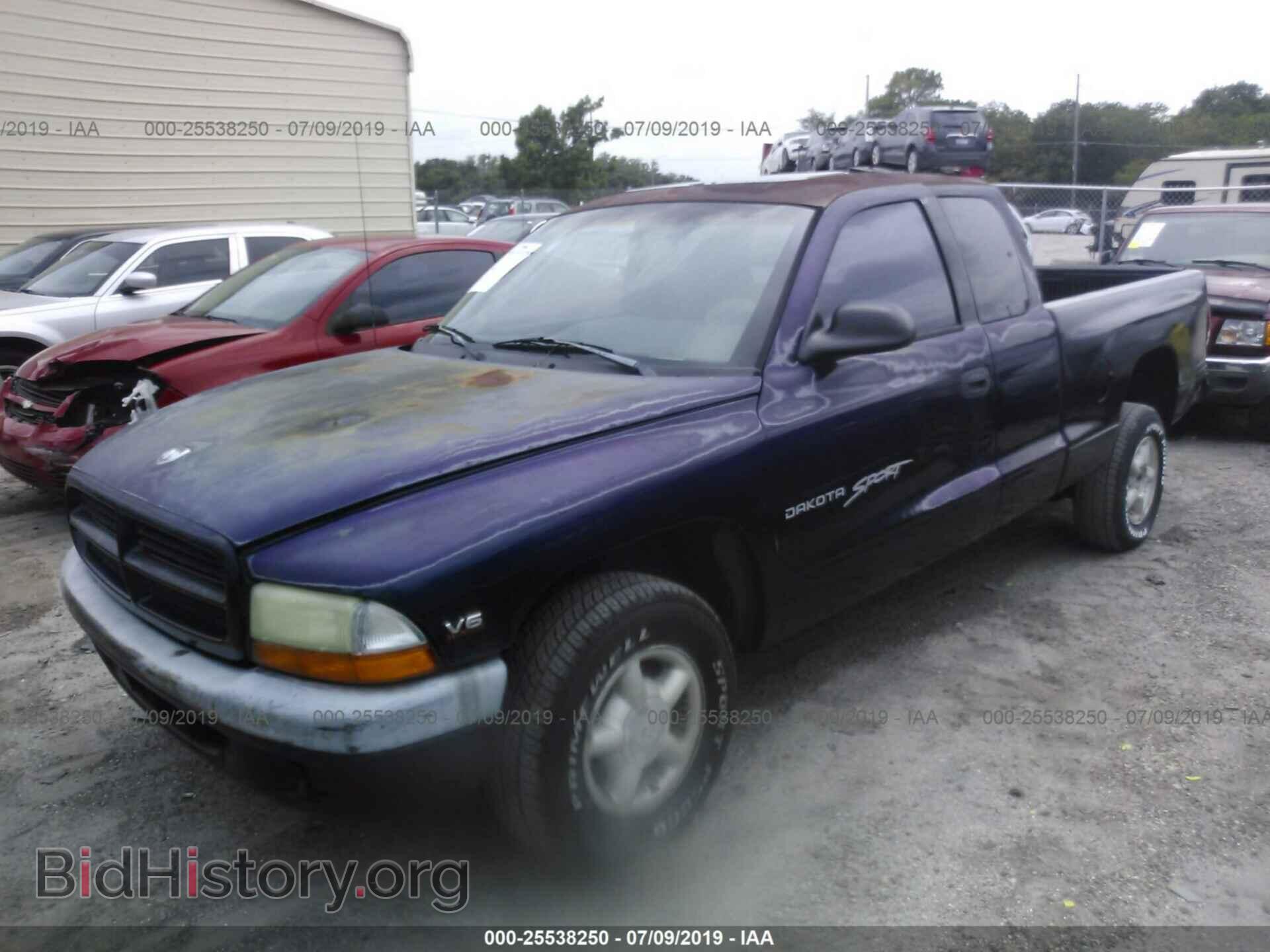 1998 DODGE DAKOTA - VIN: 1B7GL22X8WS602055 - Фото 2