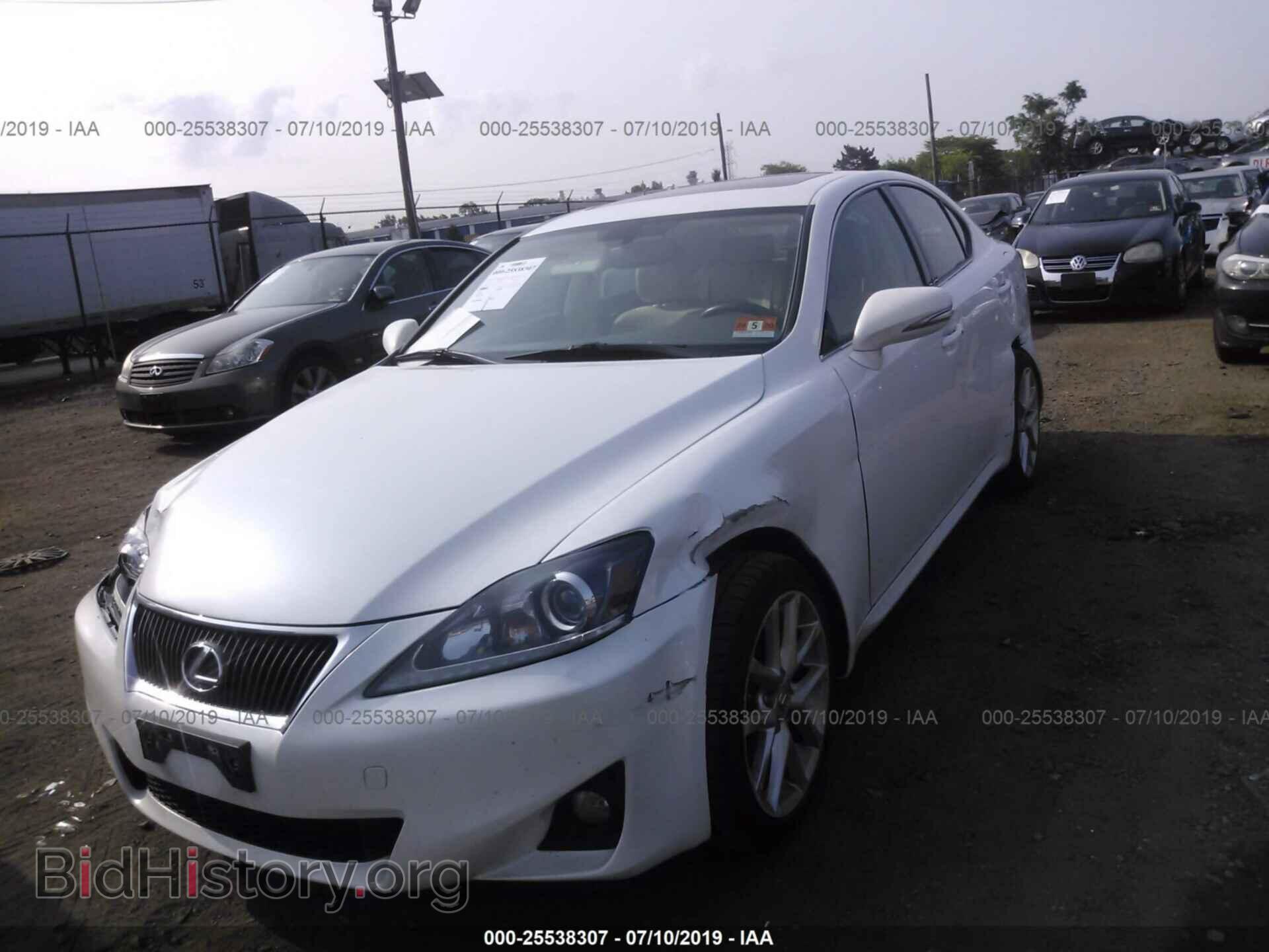 2011 LEXUS IS - VIN: JTHCF5C2XB5048230 - Фото 2