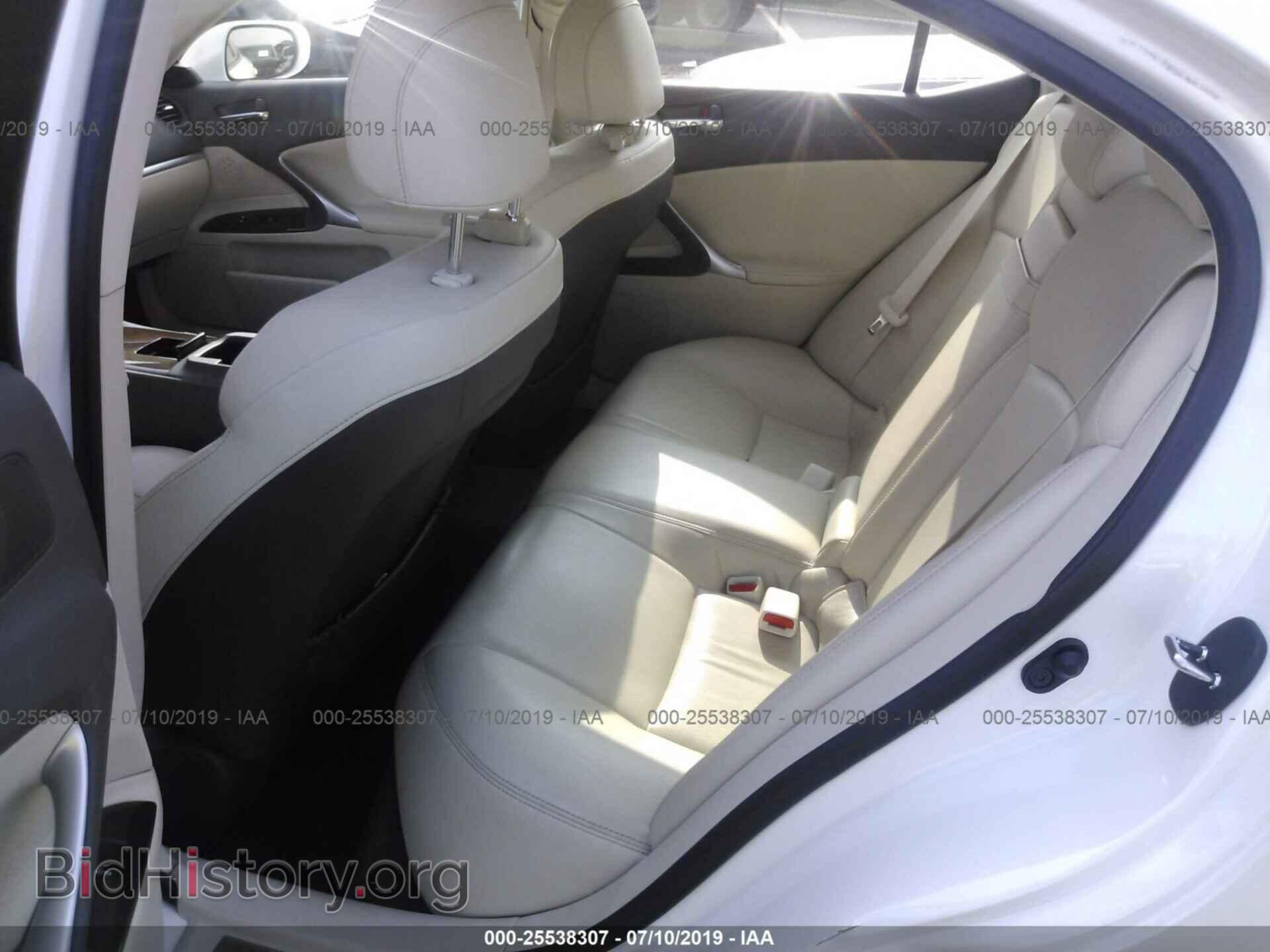 2011 LEXUS IS - VIN: JTHCF5C2XB5048230 - Фото 8