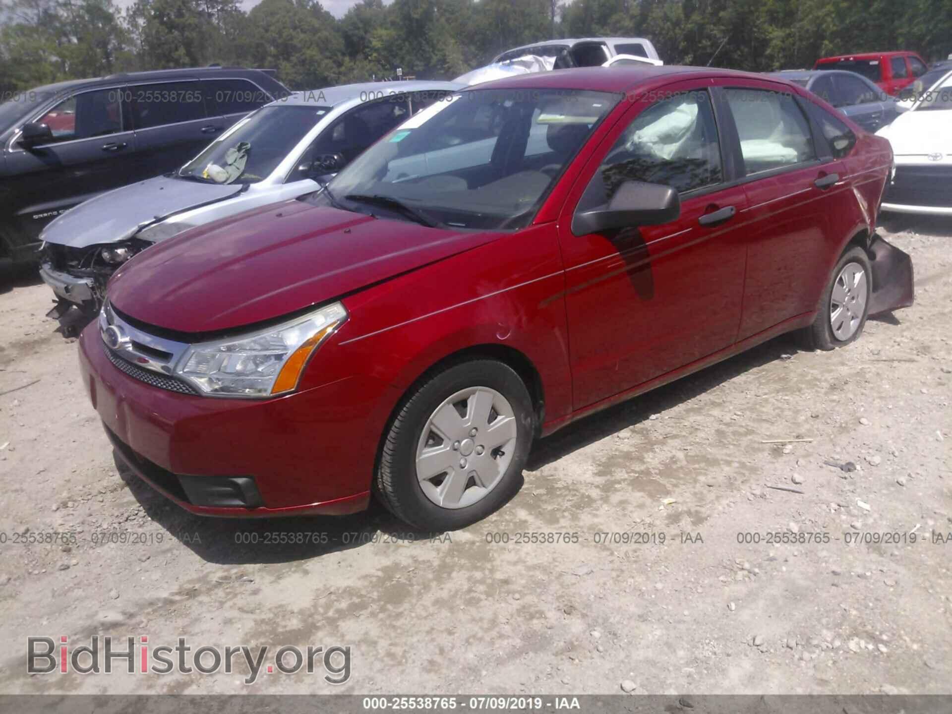 2011 FORD FOCUS - VIN: 1FAHP3EN1BW142593 - Фото 2