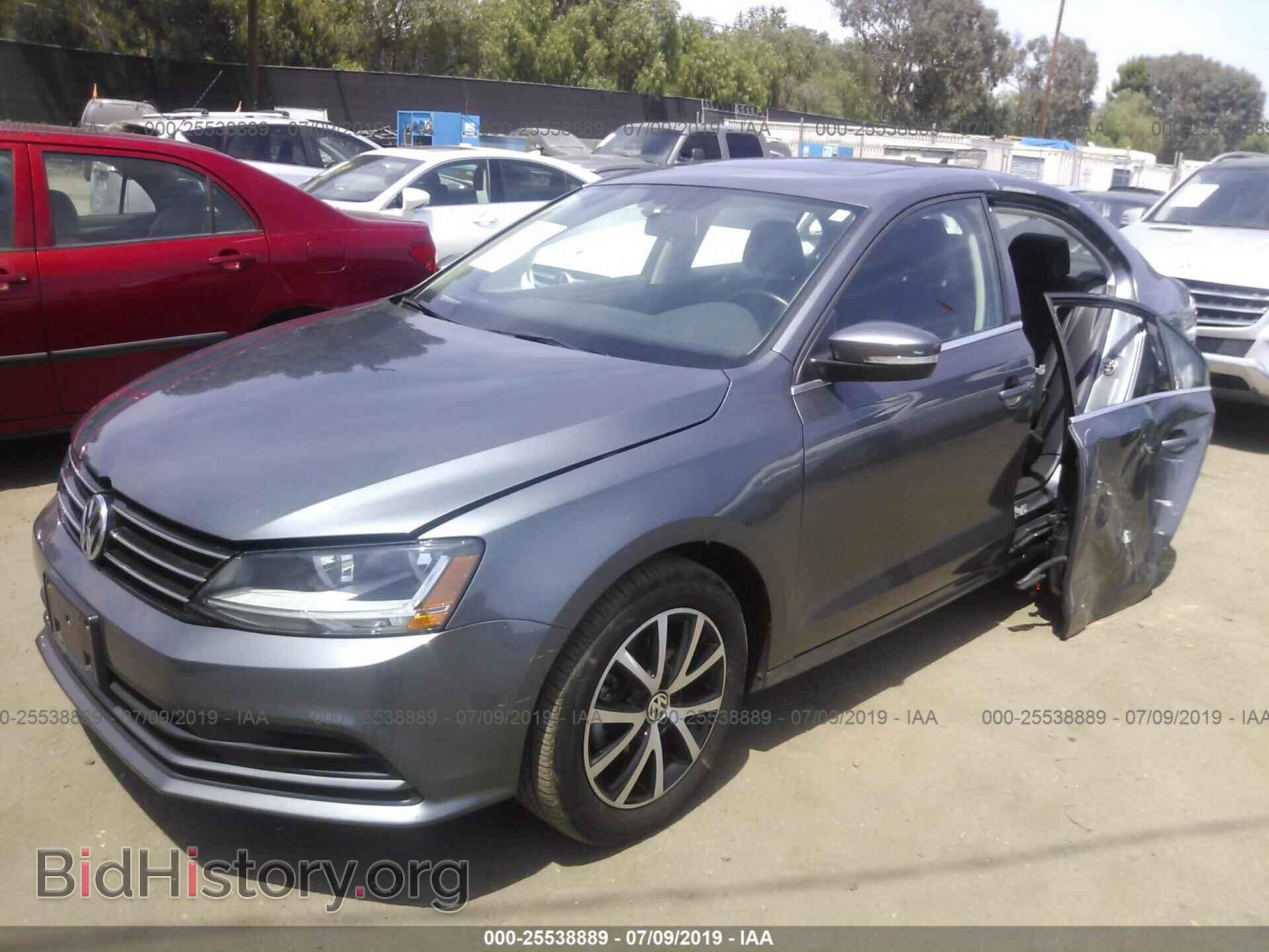 2017 VOLKSWAGEN JETTA - VIN: 3VWDB7AJ7HM346922 - Фото 2
