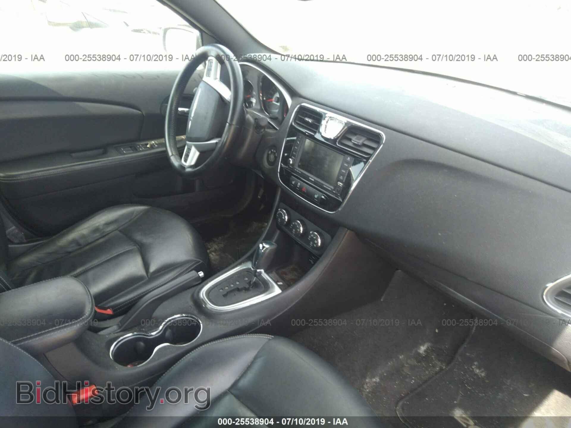 2011 CHRYSLER 200 - VIN: 1C3BC2FG6BN520648 - Фото 5