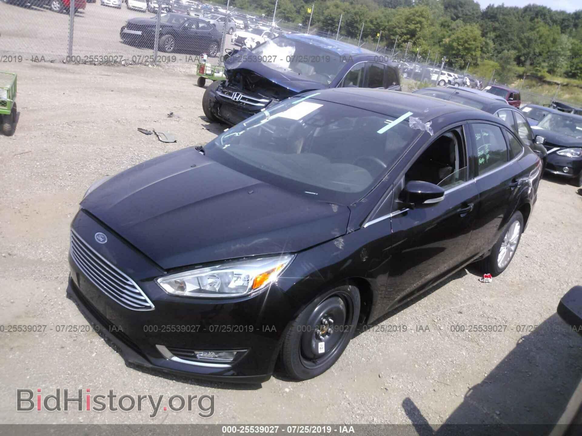 2018 FORD FOCUS - VIN: 1FADP3J25JL215345 - Фото 2