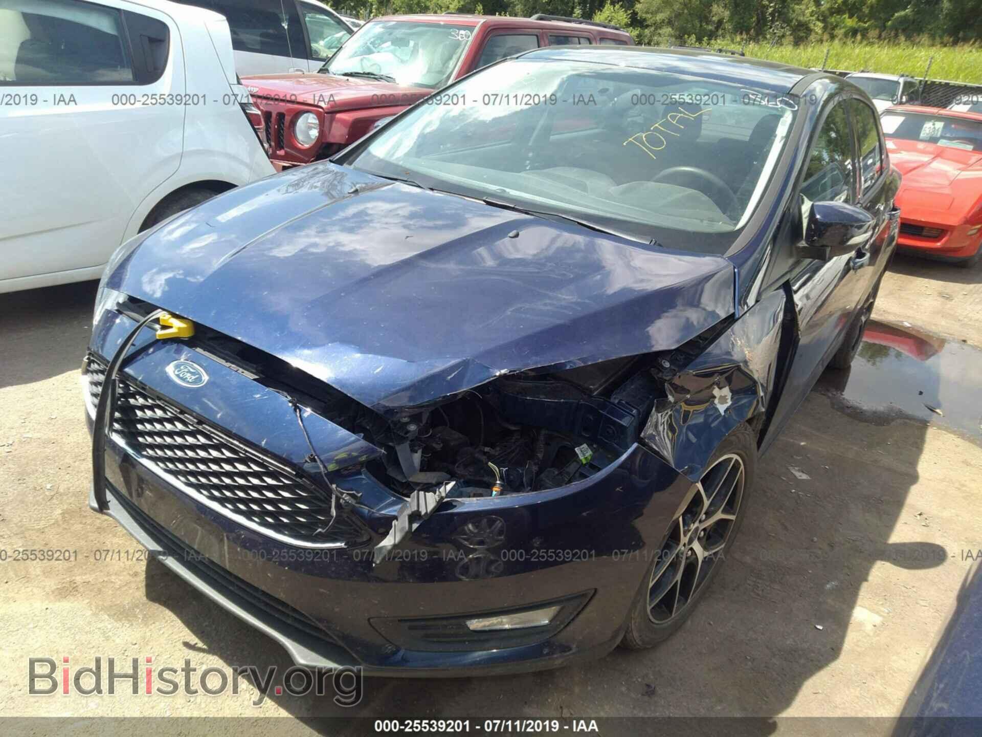 2017 FORD FOCUS - VIN: 1FADP3H20HL324666 - Фото 2