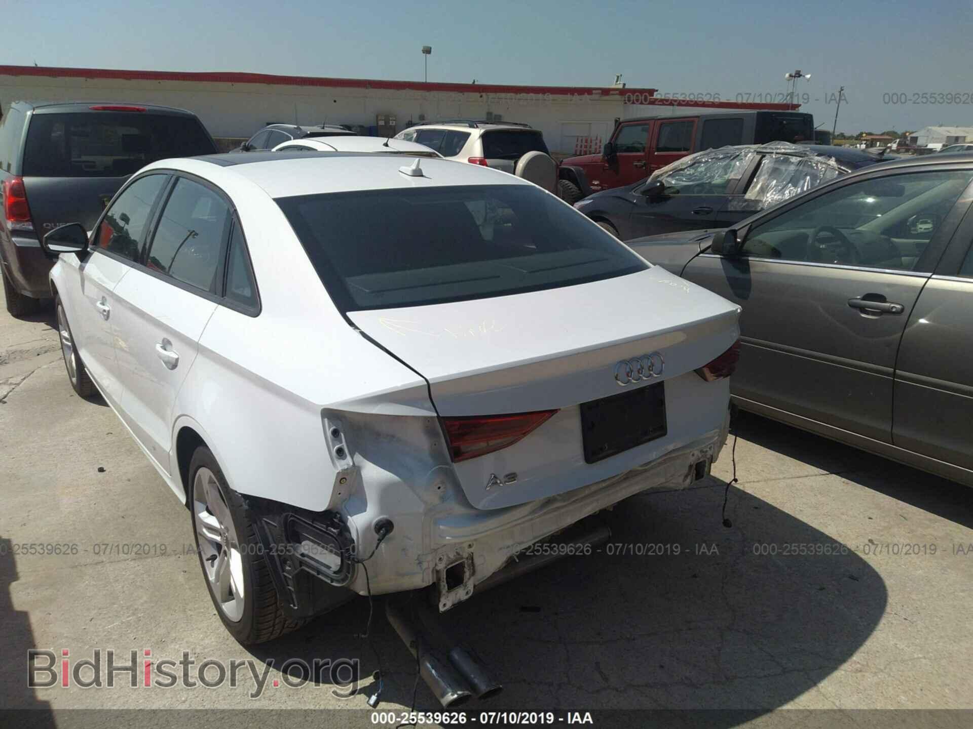 2017 AUDI A3 - VIN: WAUAUGFF2H1044355 - Фото 3