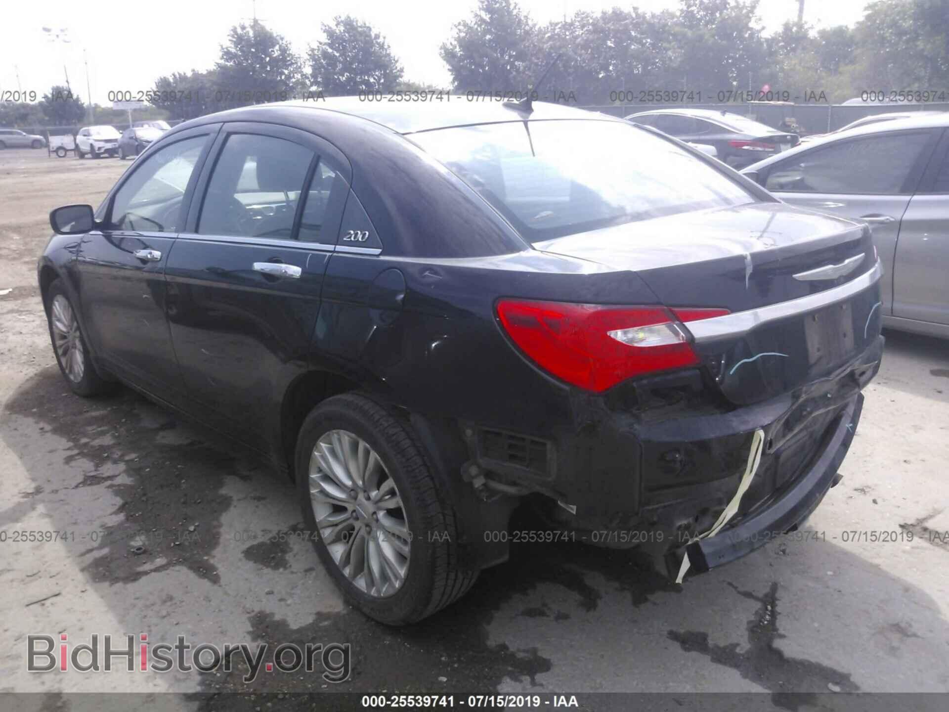 2011 CHRYSLER 200 - VIN: 1C3BC2FB5BN601029 - Фото 3