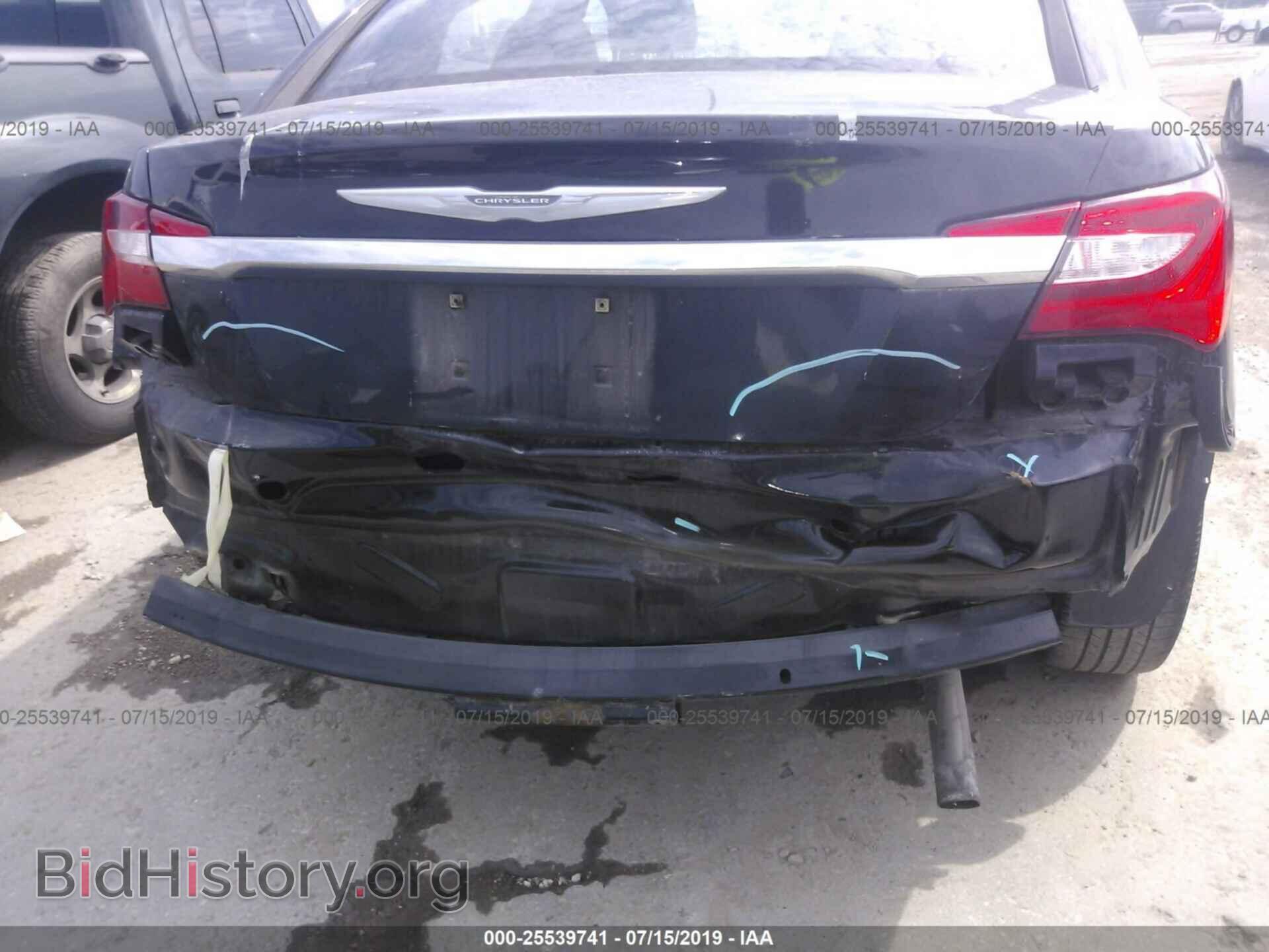 2011 CHRYSLER 200 - VIN: 1C3BC2FB5BN601029 - Фото 6