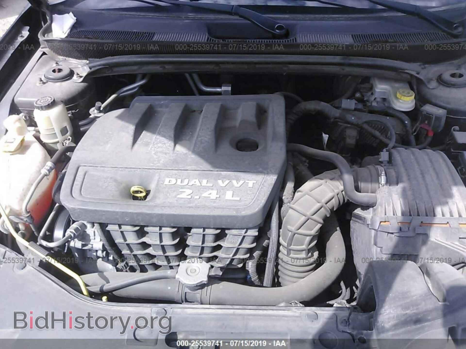 2011 CHRYSLER 200 - VIN: 1C3BC2FB5BN601029 - Фото 10