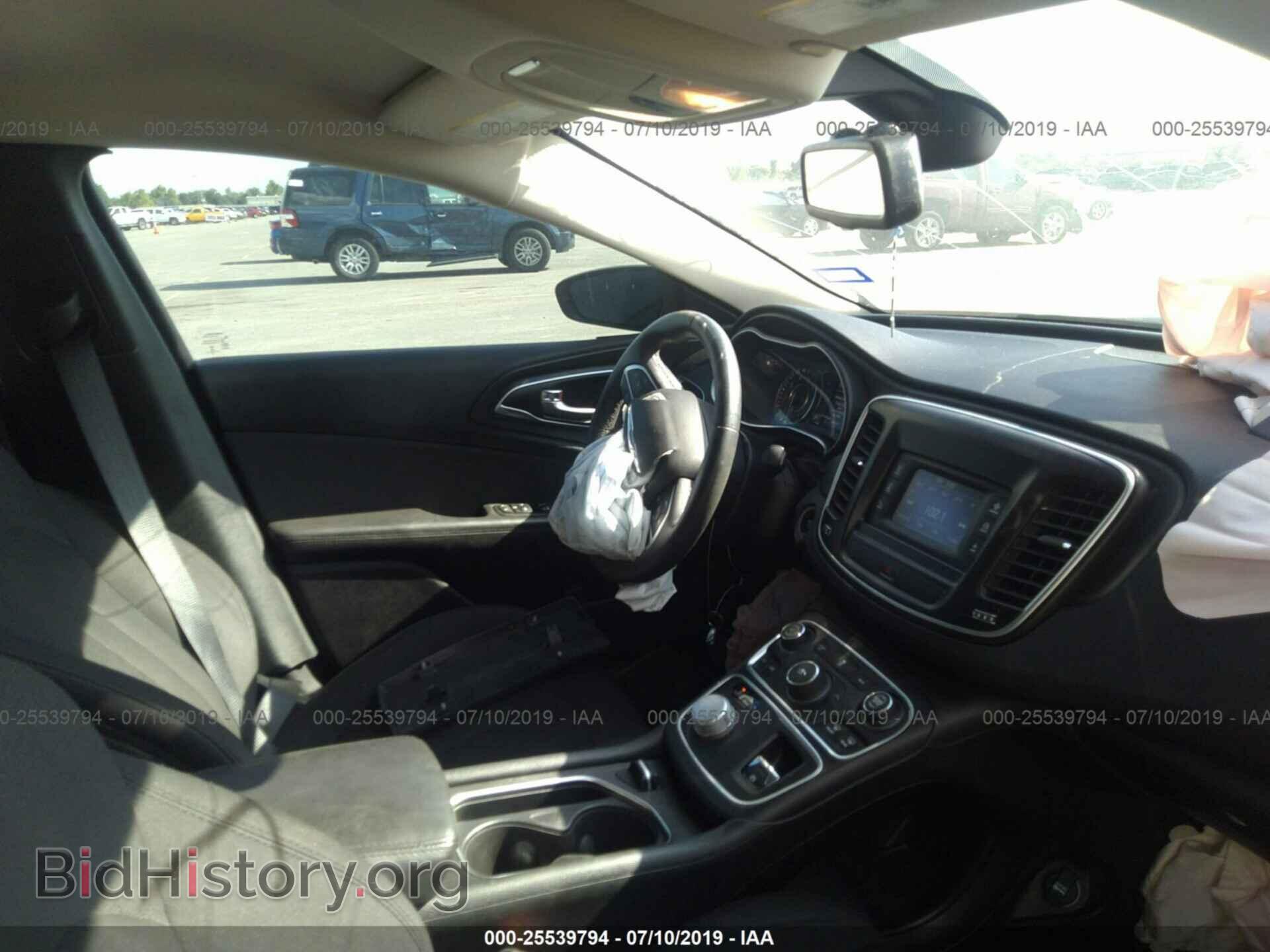 2016 CHRYSLER 200 - VIN: 1C3CCCAB3GN154872 - Photo 5