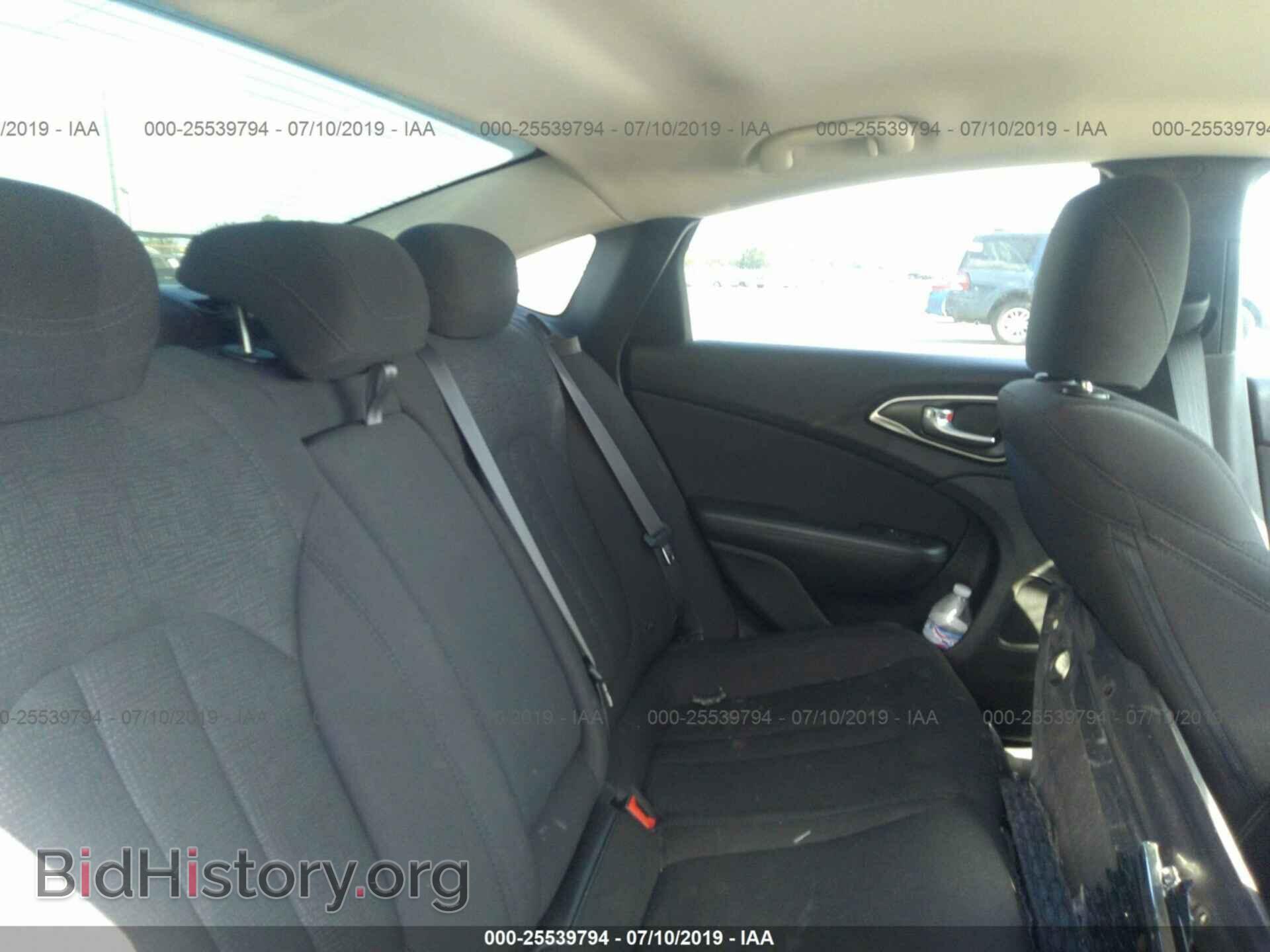 2016 CHRYSLER 200 - VIN: 1C3CCCAB3GN154872 - Photo 8