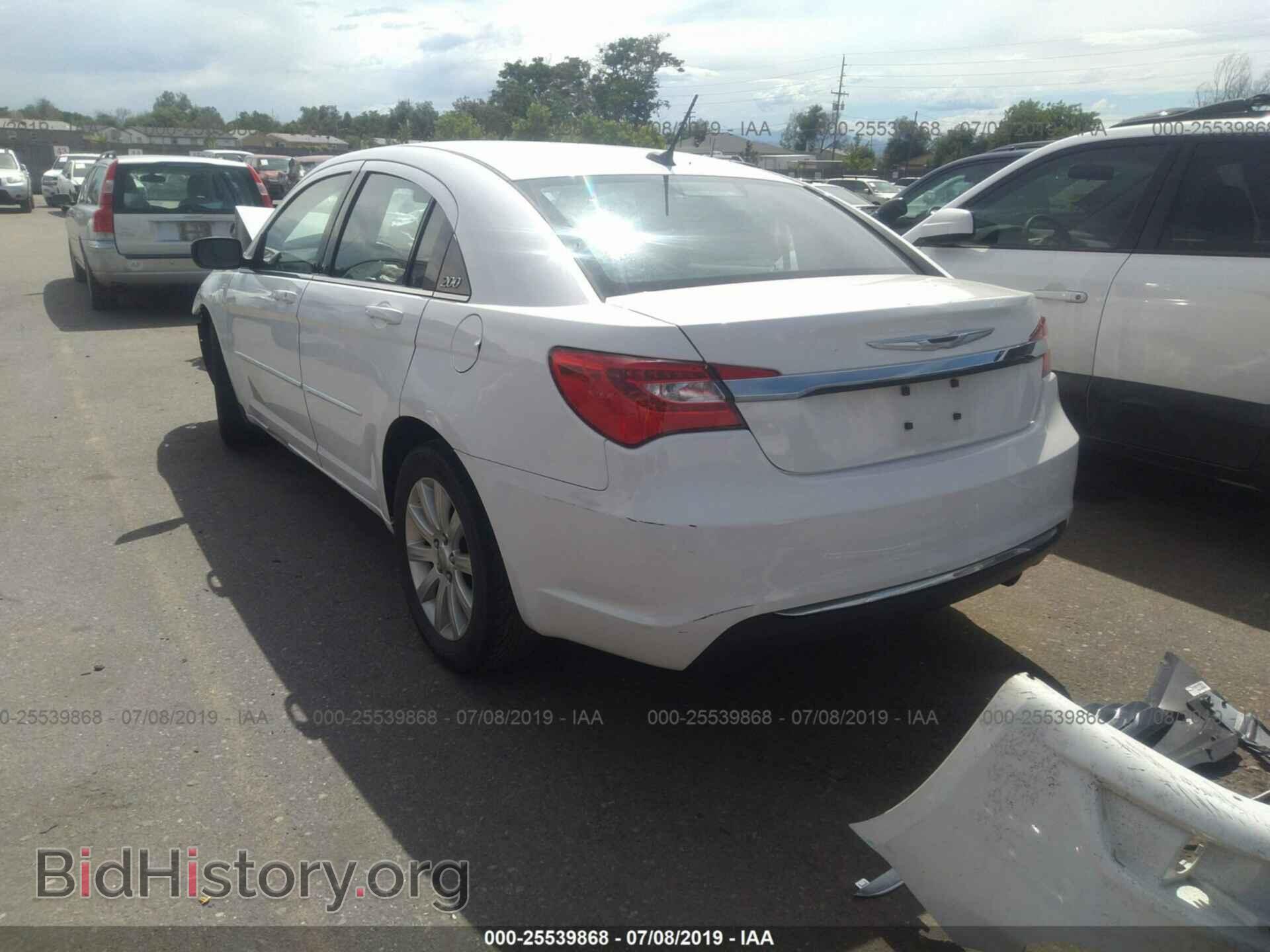 2013 CHRYSLER 200 - VIN: 1C3CCBBB2DN606007 - Фото 3
