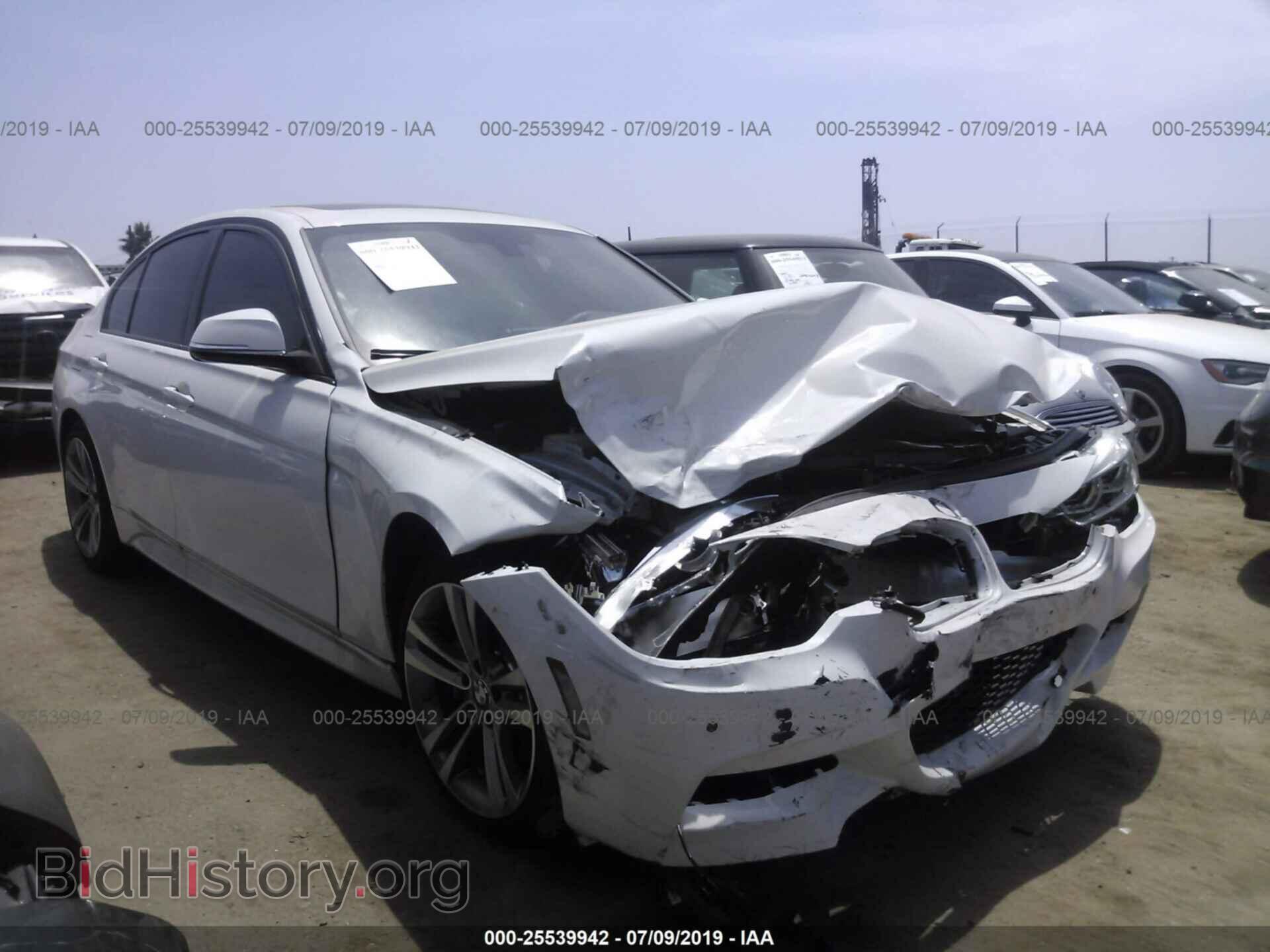 Photo WBA8B9C54JEE82484 - BMW 330 2018