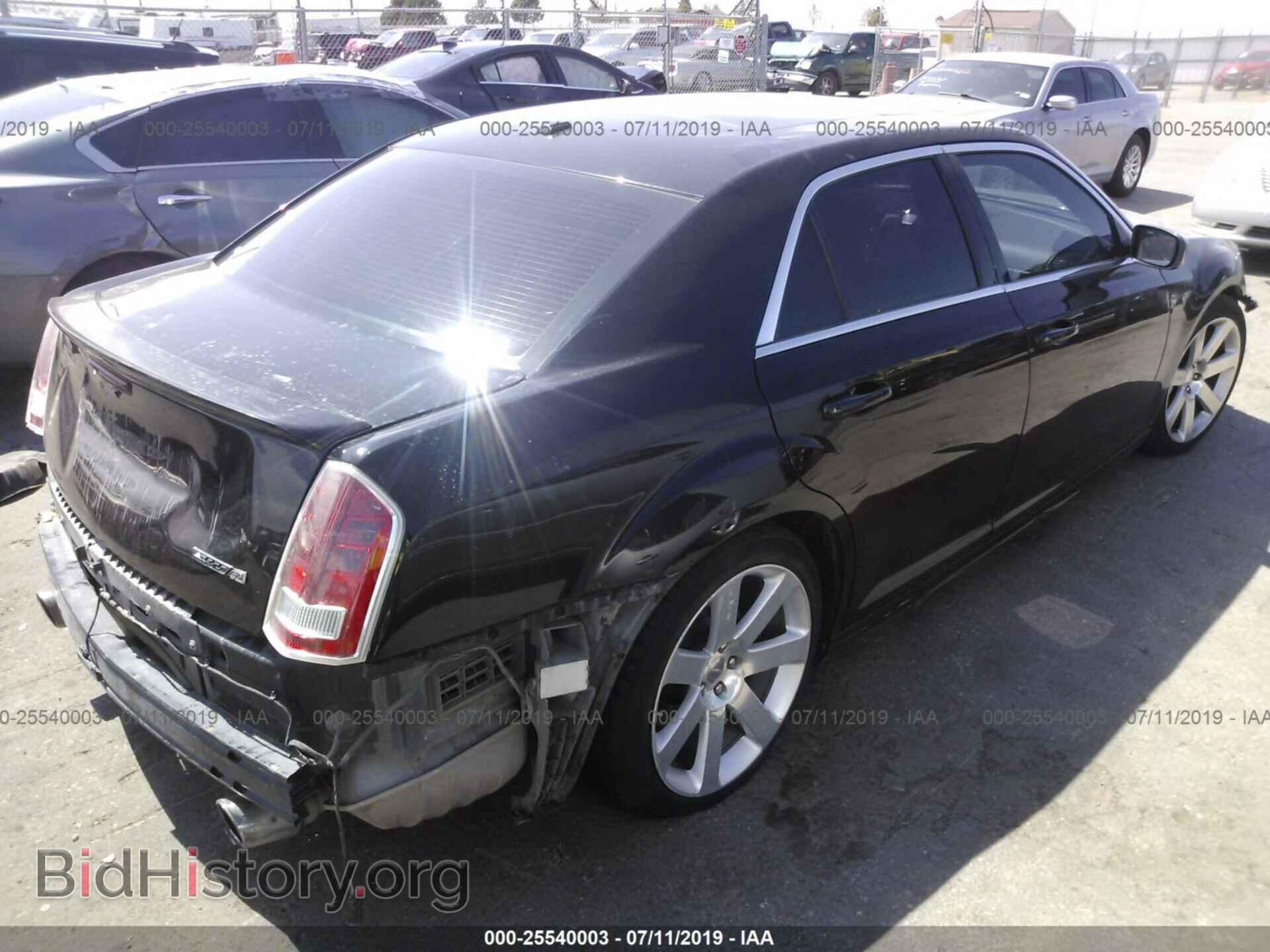 2012 CHRYSLER 300 - VIN: 2C3CCAFJ7CH801801 - Фото 4