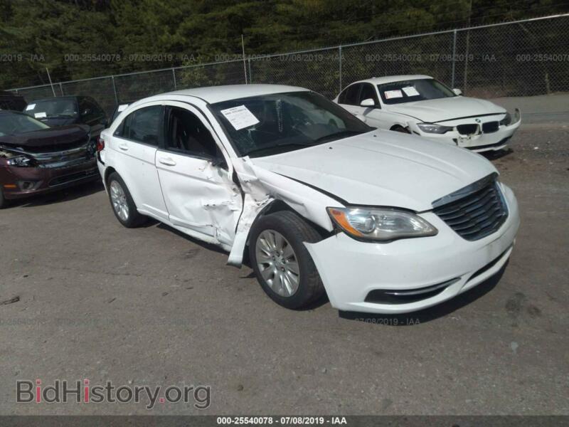 2012 Chrysler 200 LX (VIN 1C3CCBAB5CN114104) — фото 1 из 10, IAAI, повреждение: левый бок