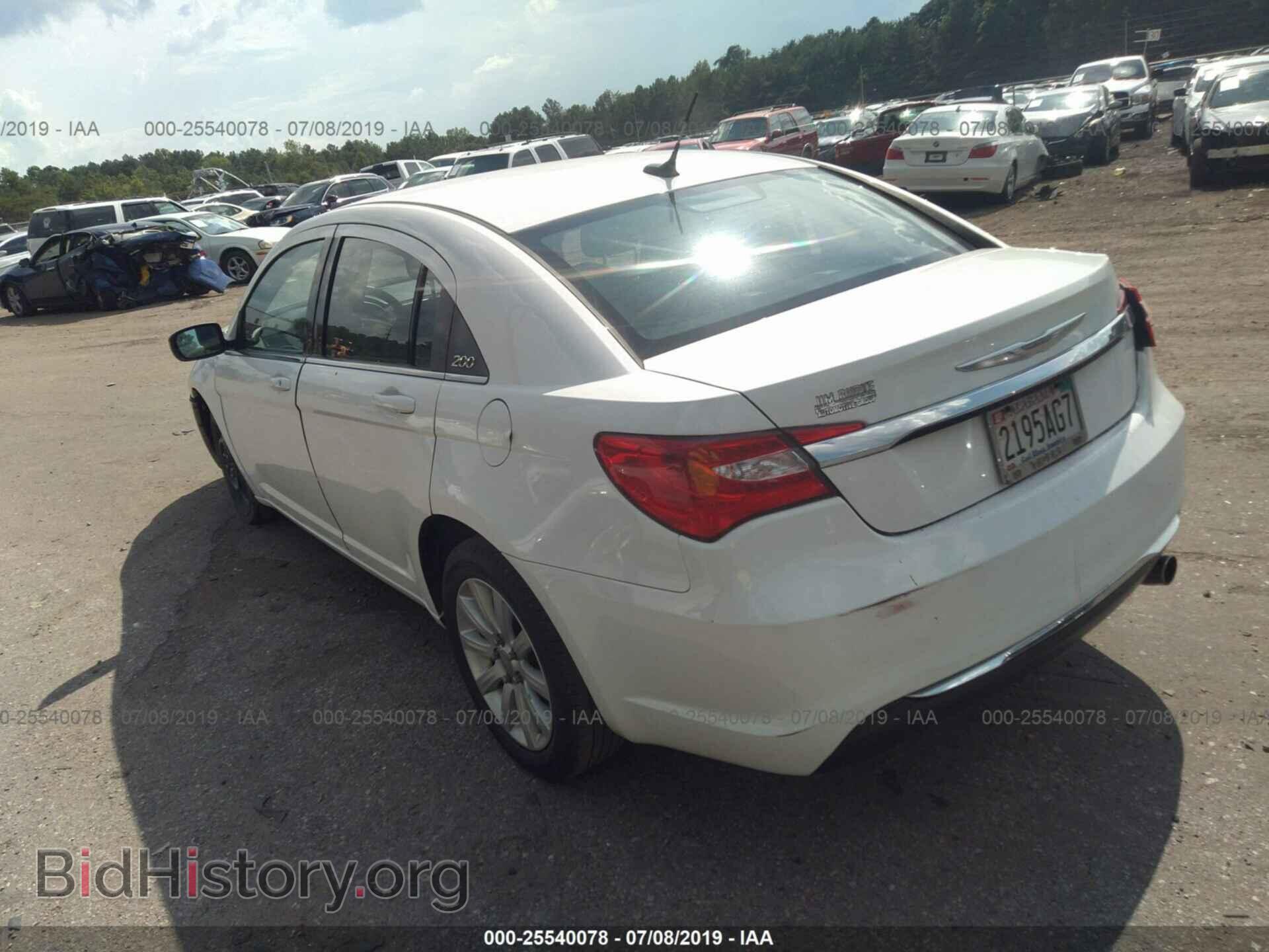2012 CHRYSLER 200 - VIN: 1C3CCBAB5CN114104 - Фото 3