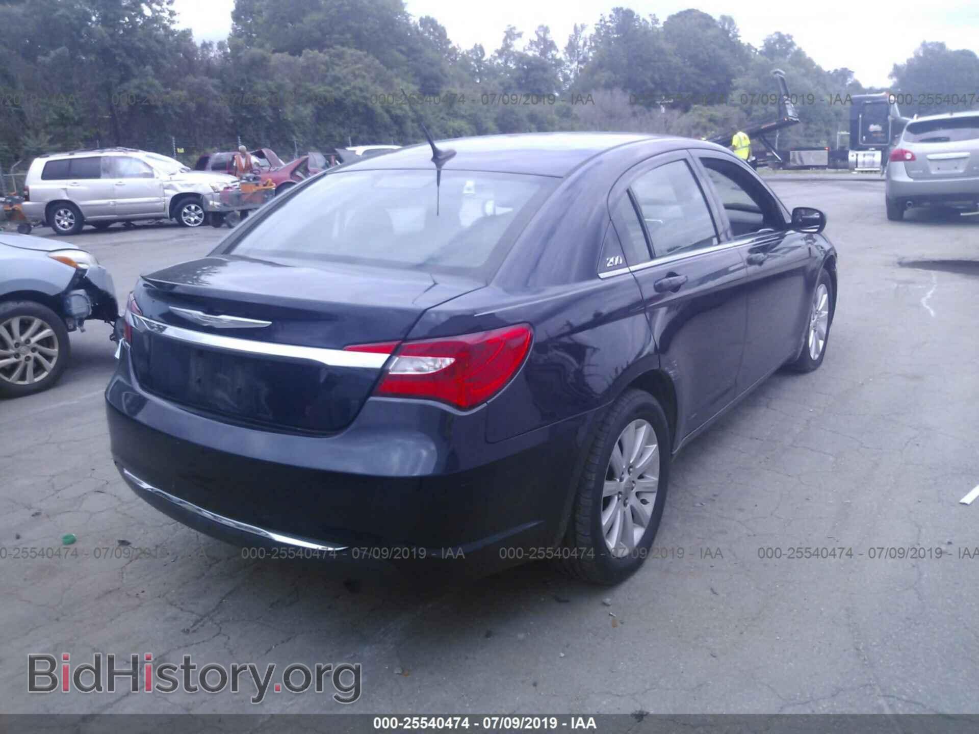 2011 CHRYSLER 200 - VIN: 1C3BC1FB5BN514273 - Фото 4