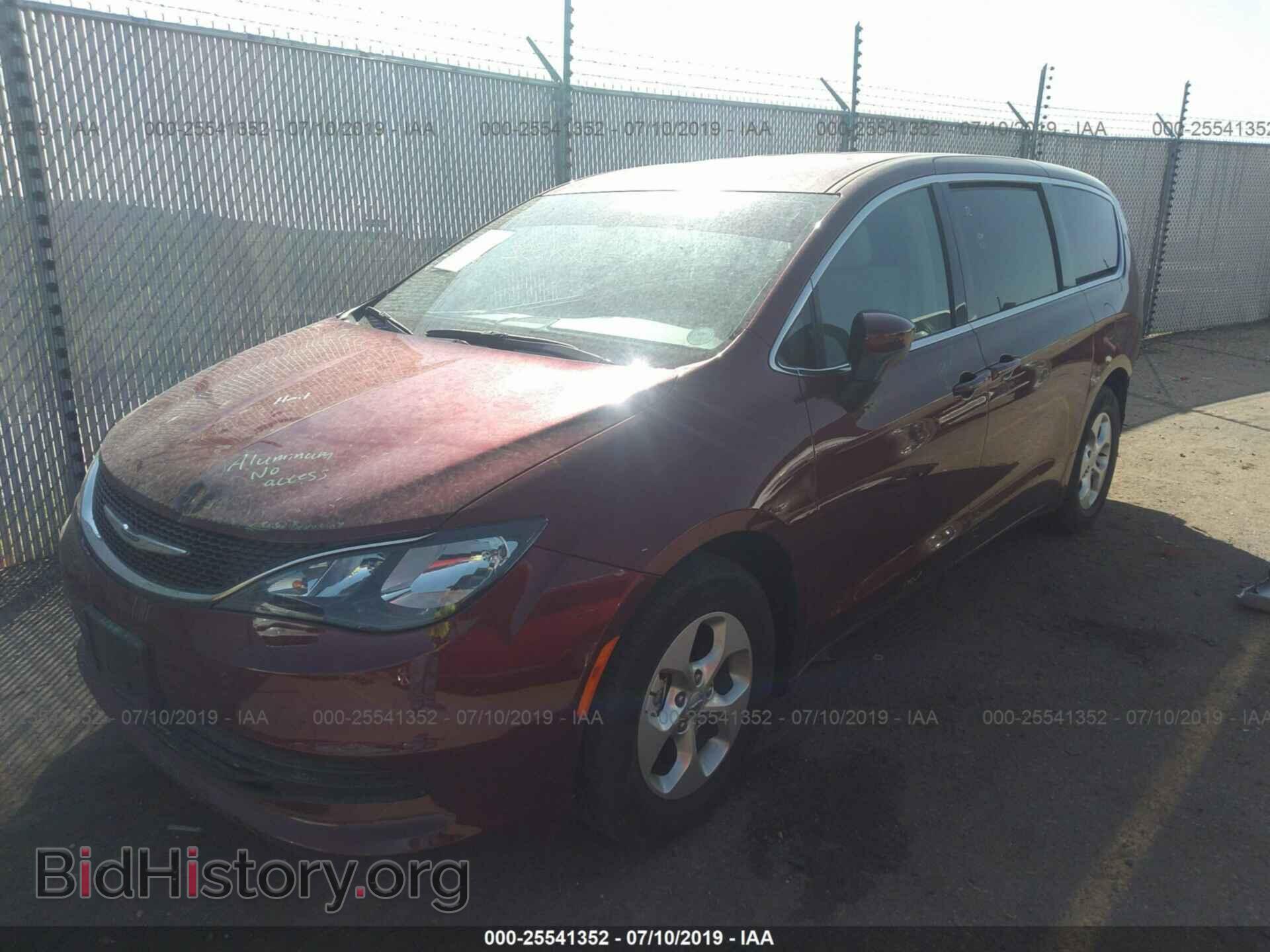 2017 CHRYSLER PACIFICA - VIN: 2C4RC1CG8HR634168 - Photo 2