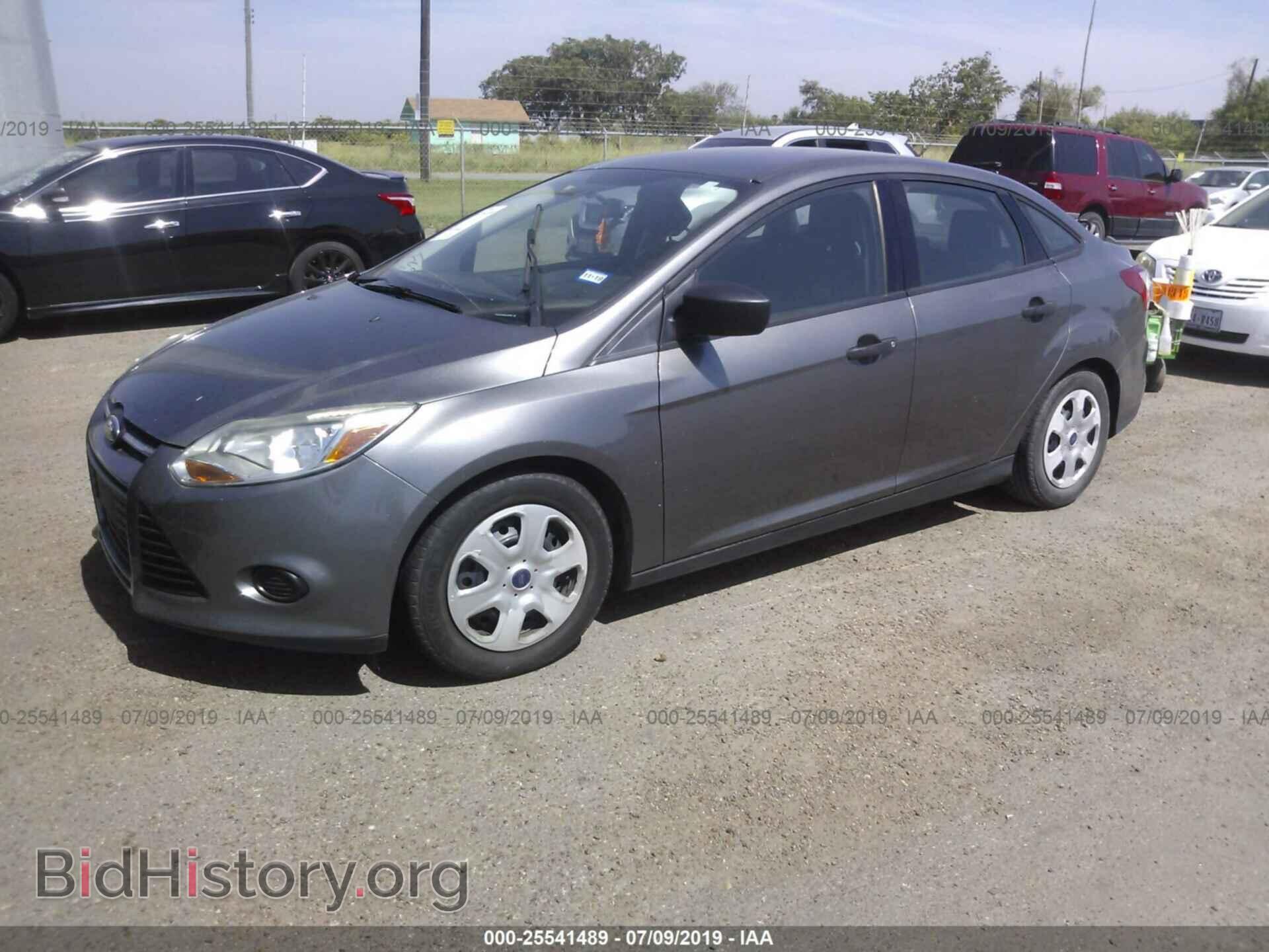 2014 FORD FOCUS - VIN: 1FADP3E28EL196094 - Фото 2