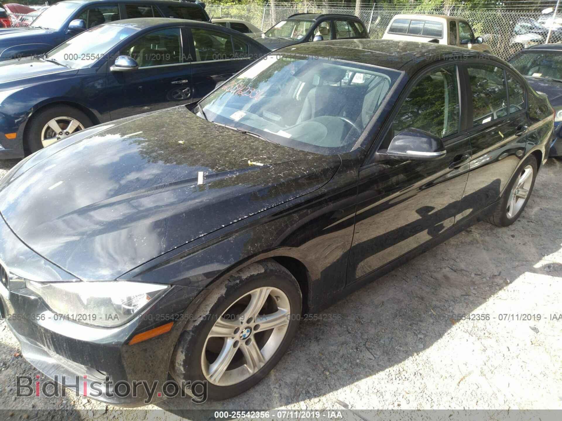 2013 BMW 320 - VIN: WBA3B1C55DF461621 - Photo 2