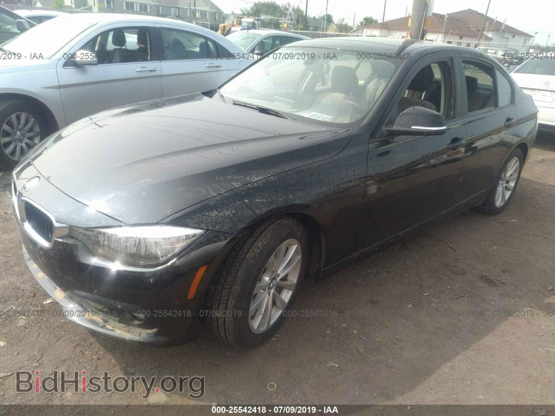 2016 BMW 320 - VIN: WBA8E1G5XGNU12092 - Photo 2